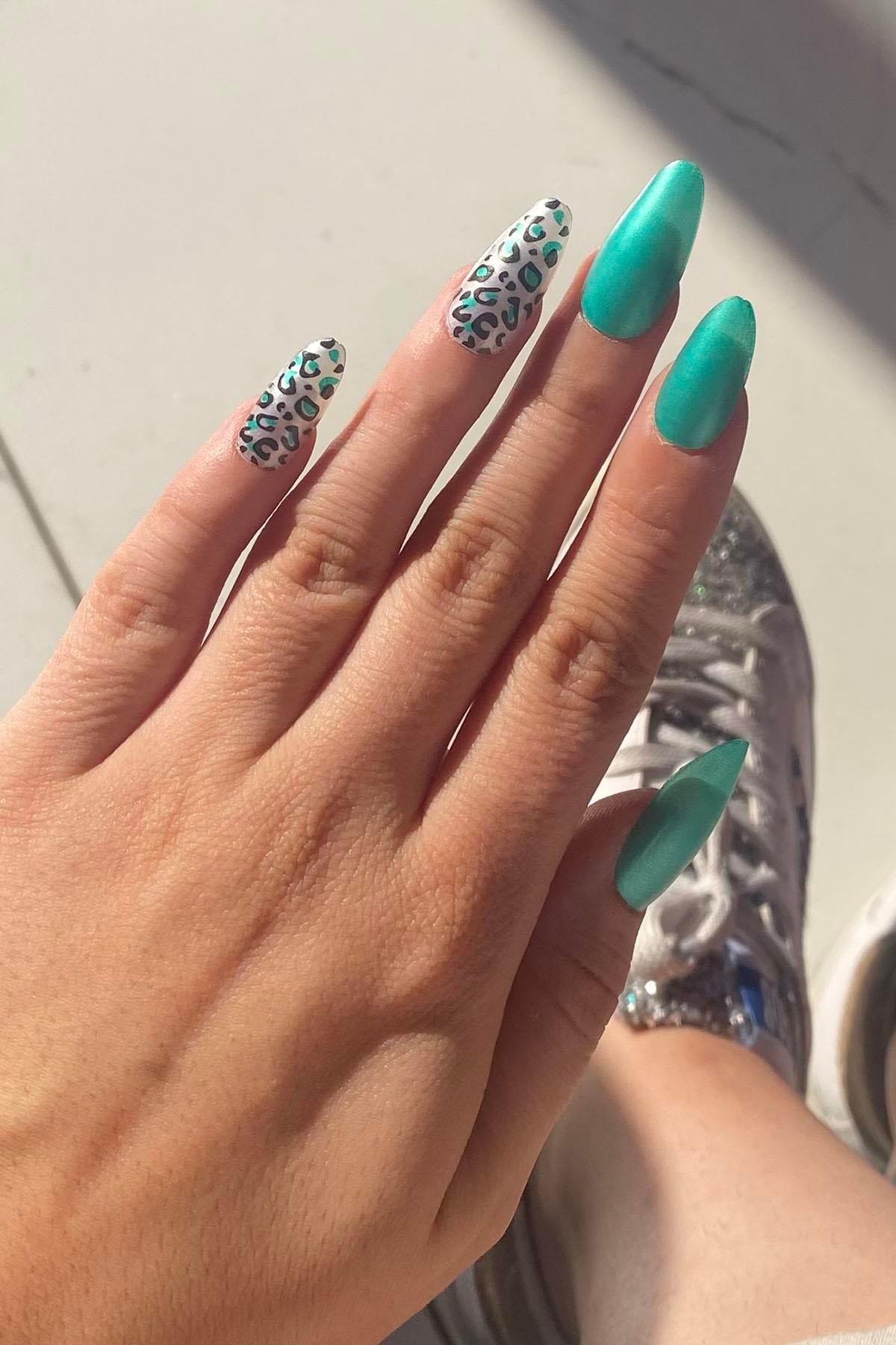 12'li Yeşil Renk Leopar Nail Art Figürlü Takma Tırnak Seti (Yapıştırıcılı)