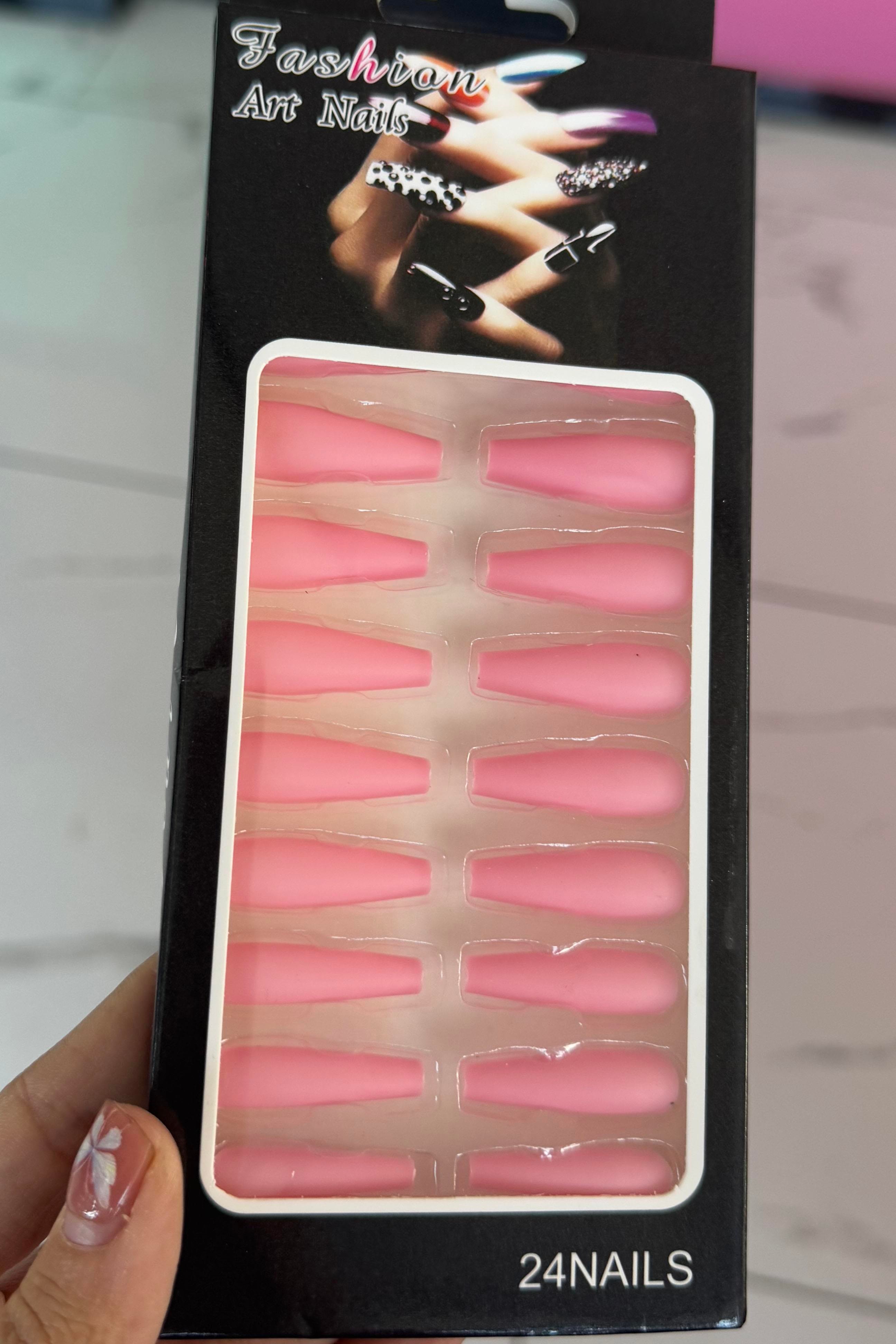 24'lü Pembe Renk Takma Tırnak (Yapıştırıcılı)