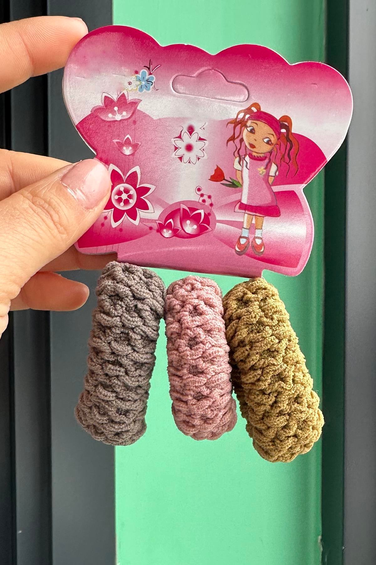 3'lü Karışık Renk Havlu Toka