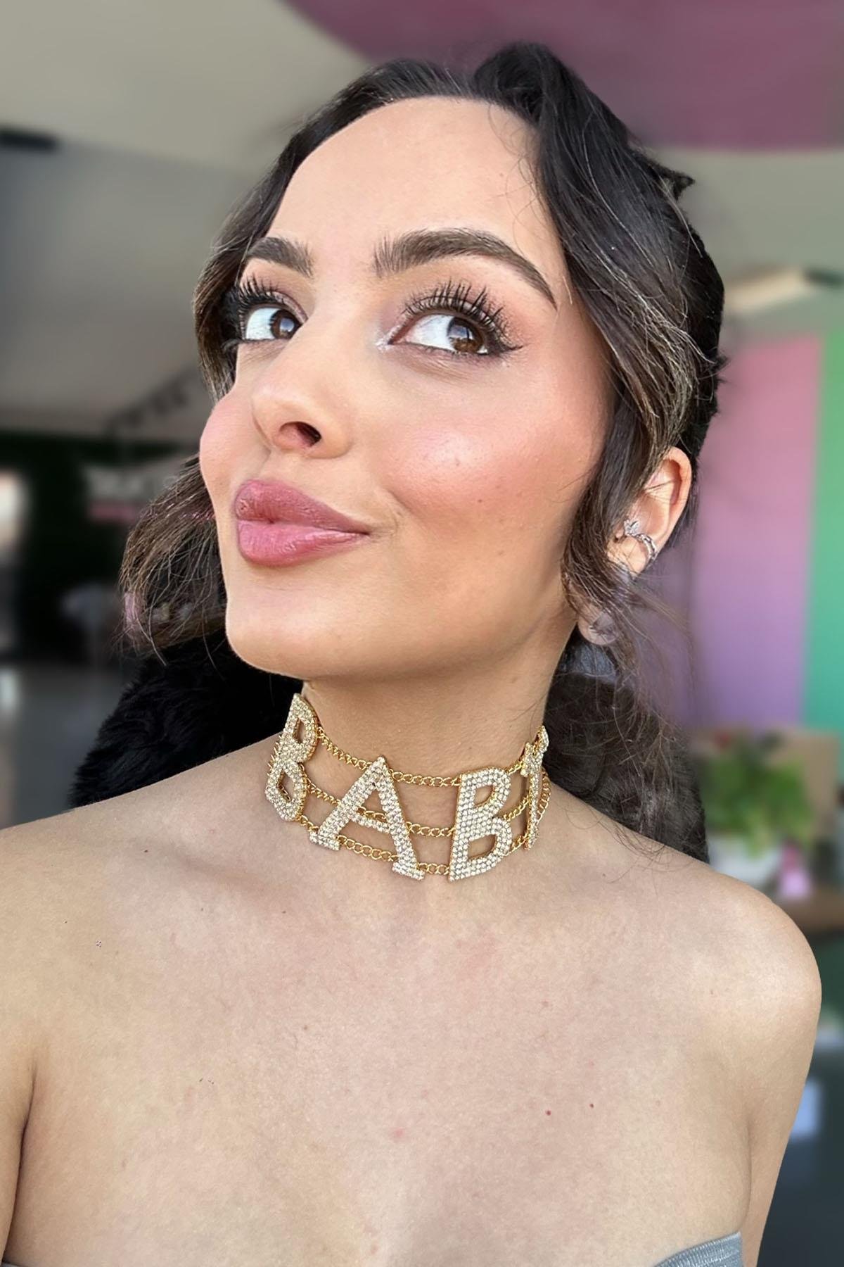 Altın Renk Baby Yazılı Taş Detaylı Tasarım Kolye