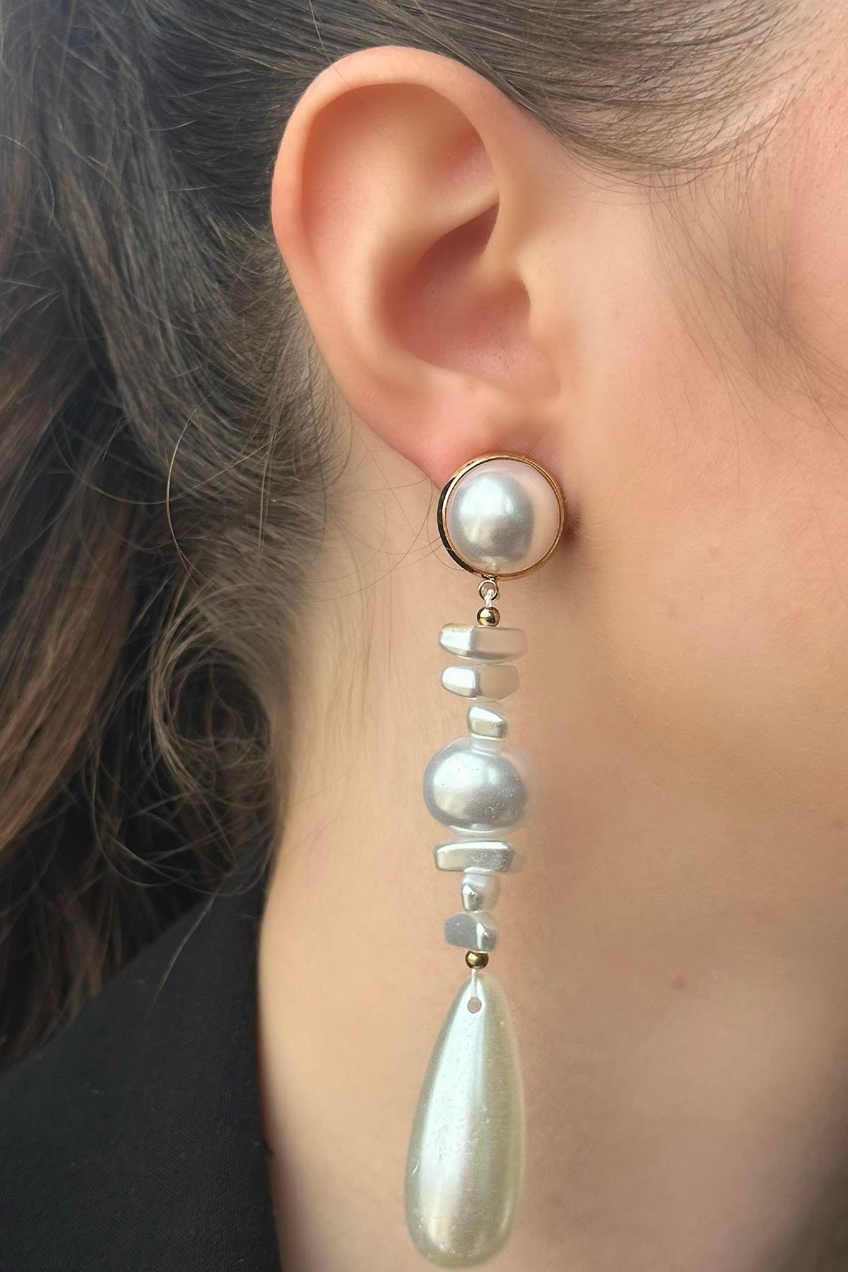 Altın Renk İnci Detaylı Abiye Küpe (Çift)