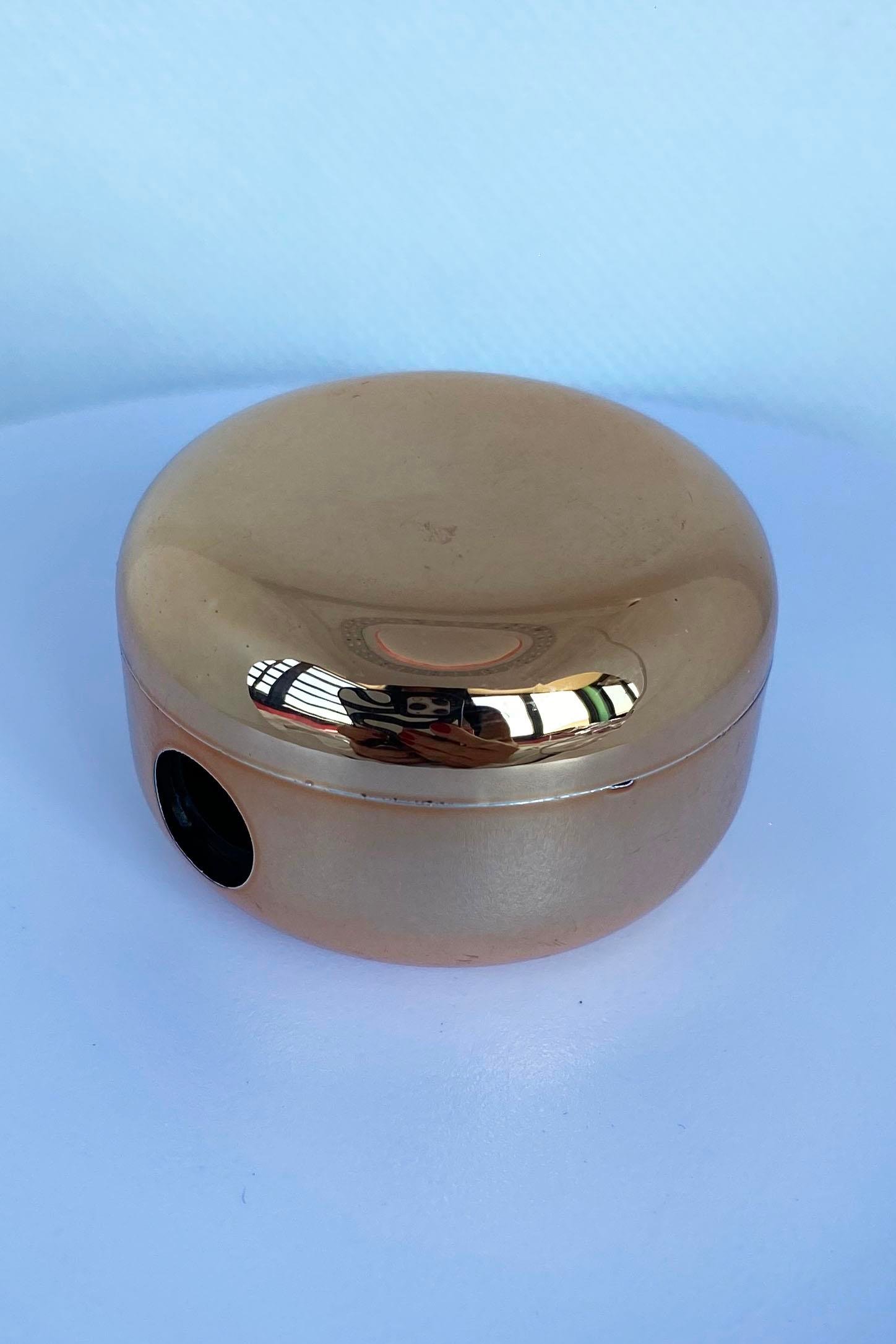 Altın Renk Kapaklı Kalemtıraş