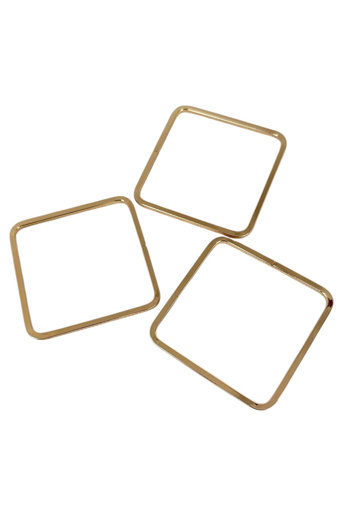 Altın Renk Kare Detaylı Kelepçe Bileklik