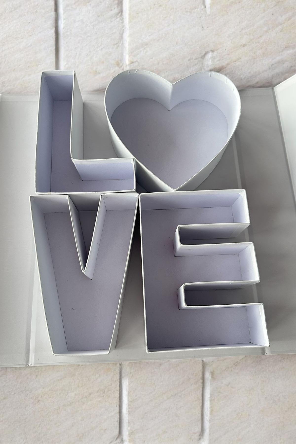 Beyaz Renk Love Detaylı Doldurulabilir Hediye Kutusu