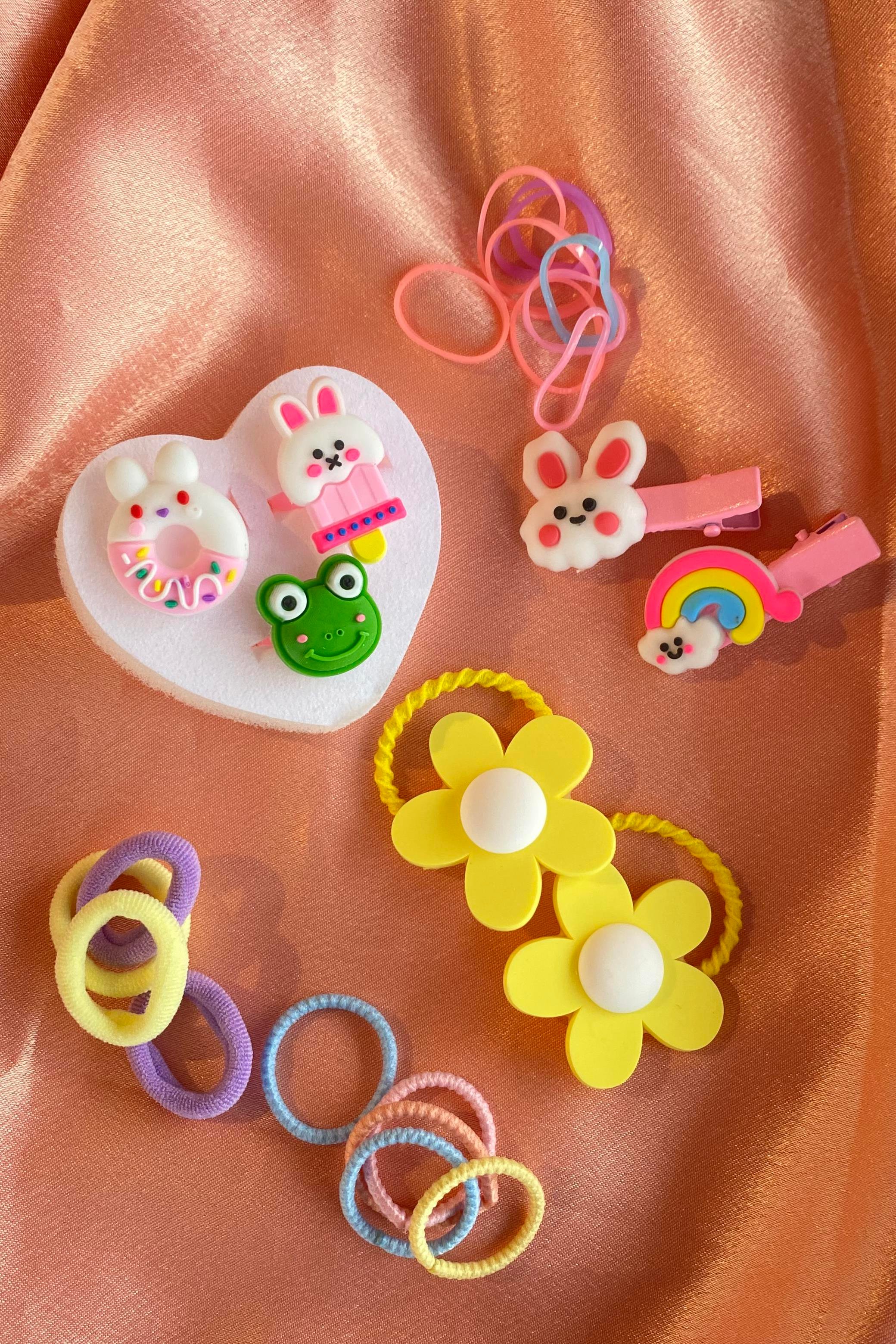Çok Renk Karışık Figürlü Çanta Model Çocuk Toka Ve Yüzük Set