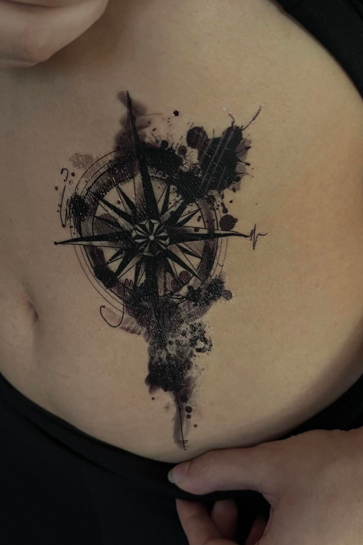 Geçici Pusula Figürlü Dövme Tattoo