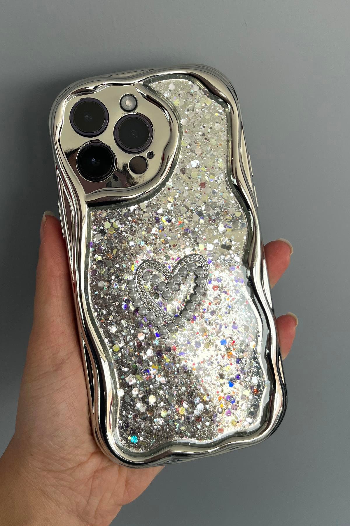 Gri Renk Kalp Figürlü Sim Detaylı 14 Pro Max Telefon Kılıfı