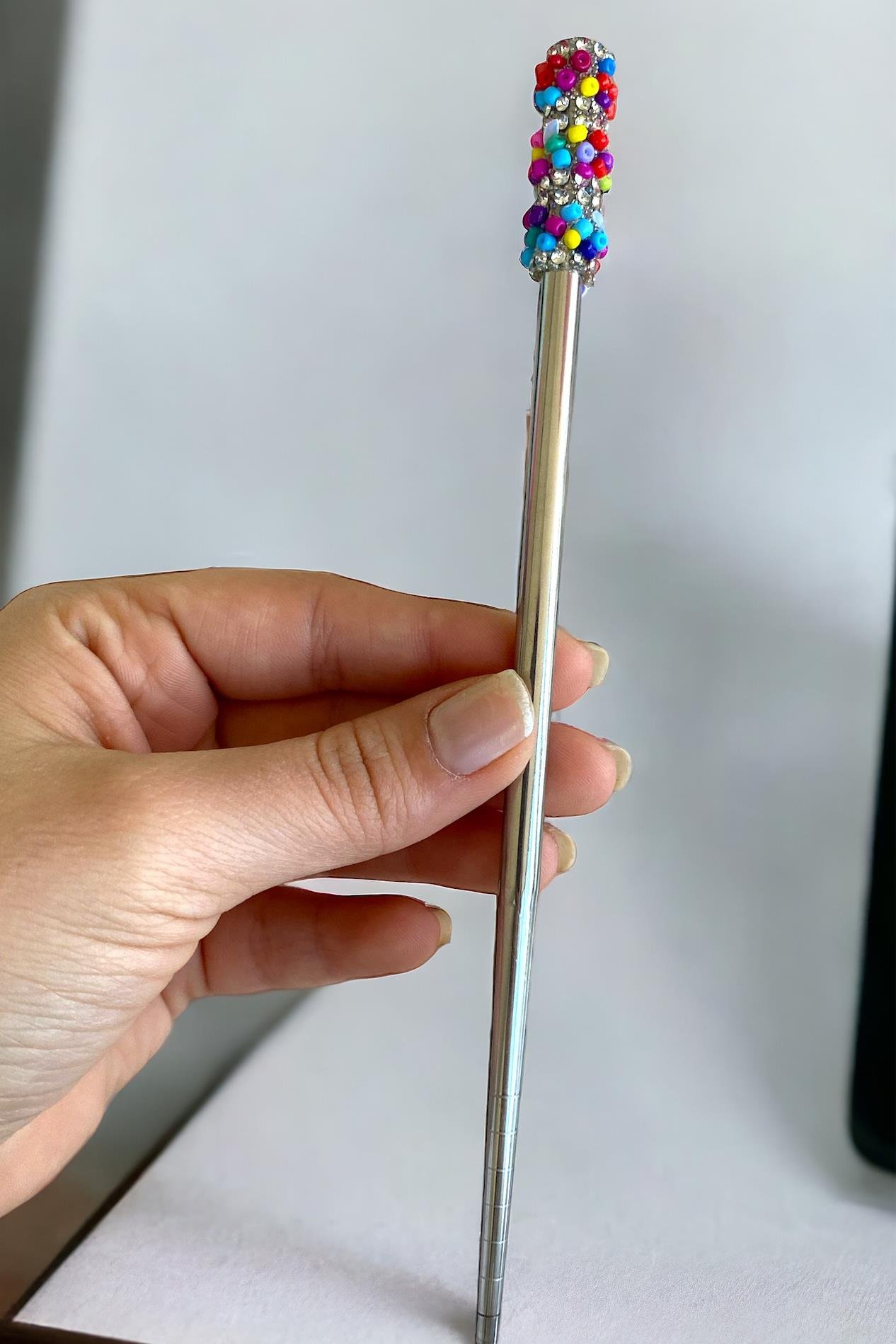 Gümüş Renk 12'li Taş Detaylı Topuz Kalemi