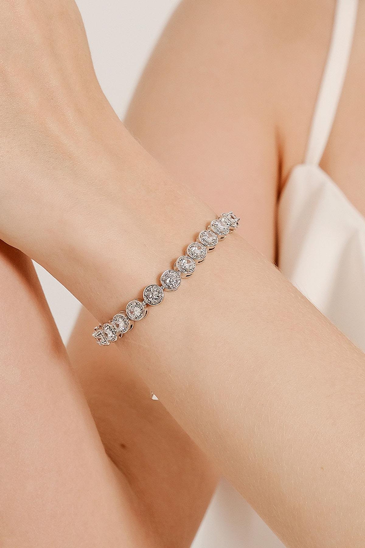 Gümüş Renk Figürlü VİP Su Yolu Bileklik