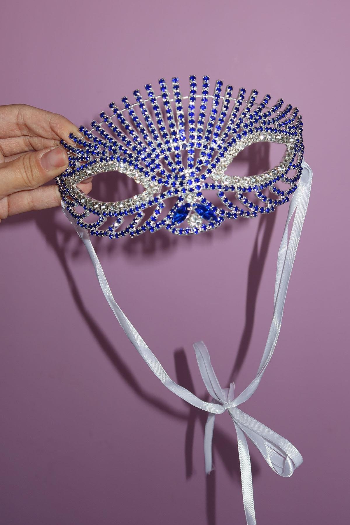 Gümüş Renk Mavi Taş Detaylı Tasarım Parti Maskesi