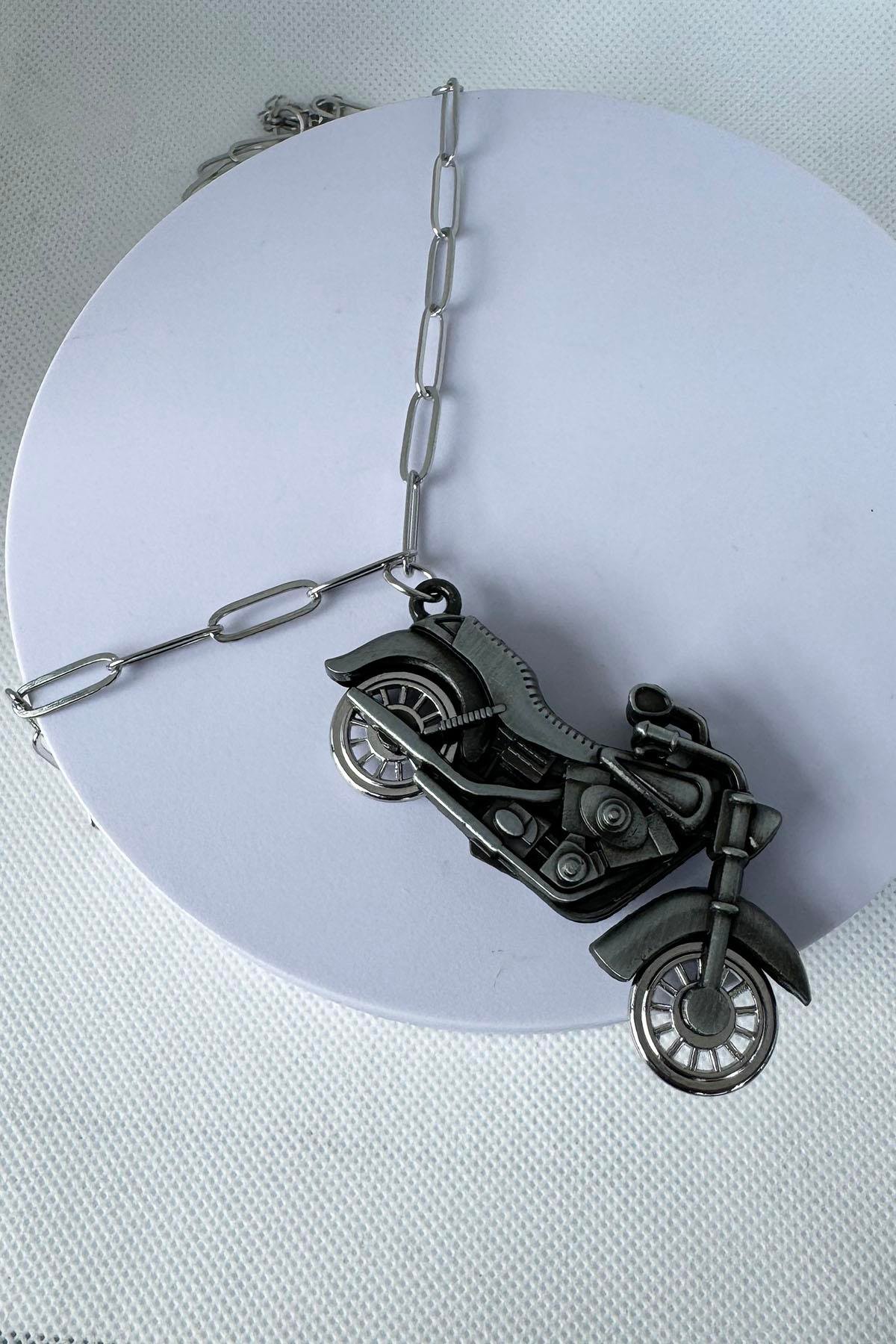 Gümüş Renk Motor Figürlü Çelik Erkek Kolye