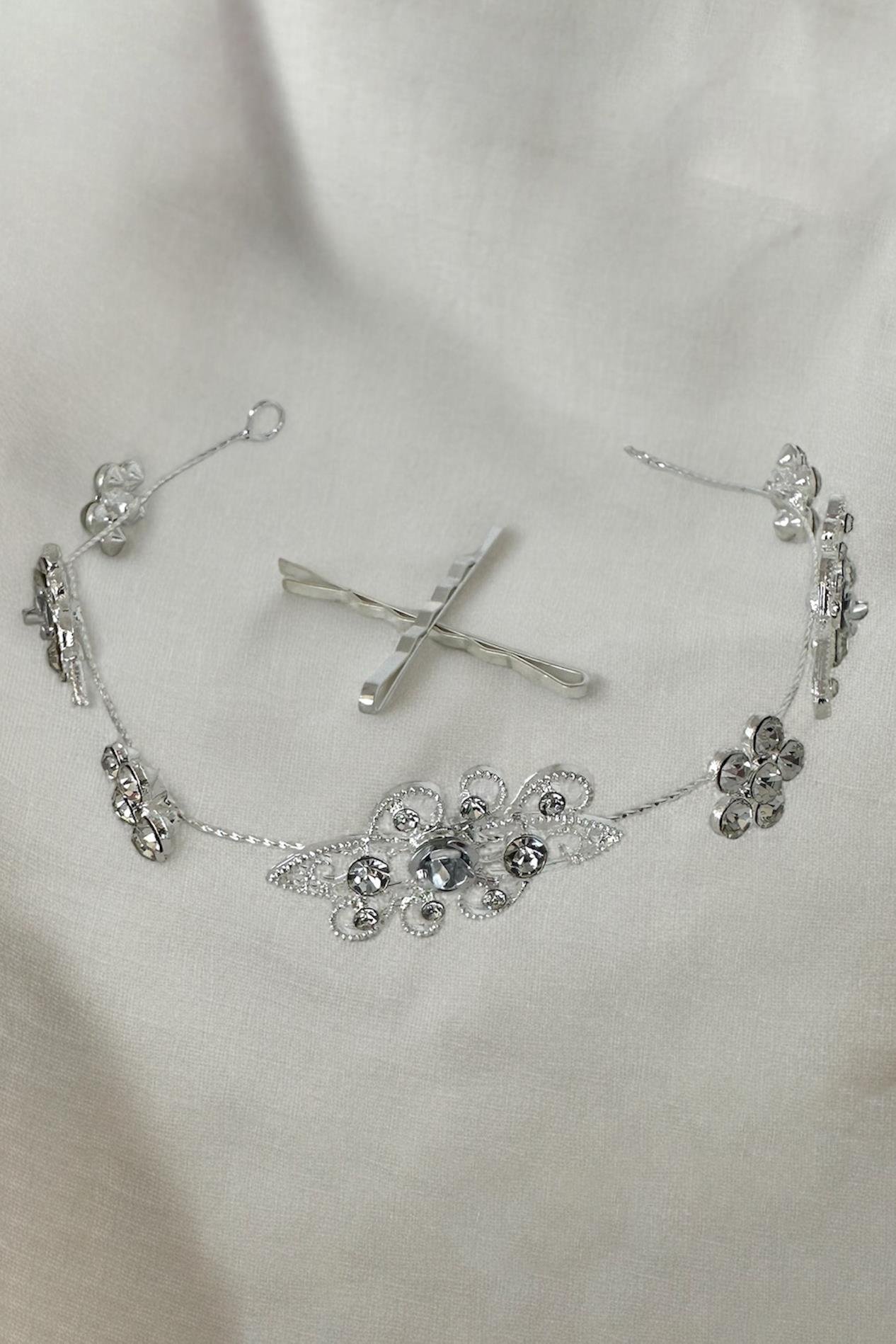 Gümüş Renk Taş Detaylı Gelin Saç Aksesuarı Ve Alınlık