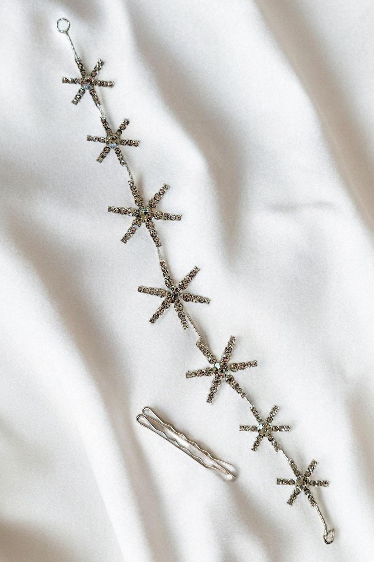 Gümüş Renk Yıldız Figürlü Taşlı Gelin Saç Aksesuarı Ve Alınlık