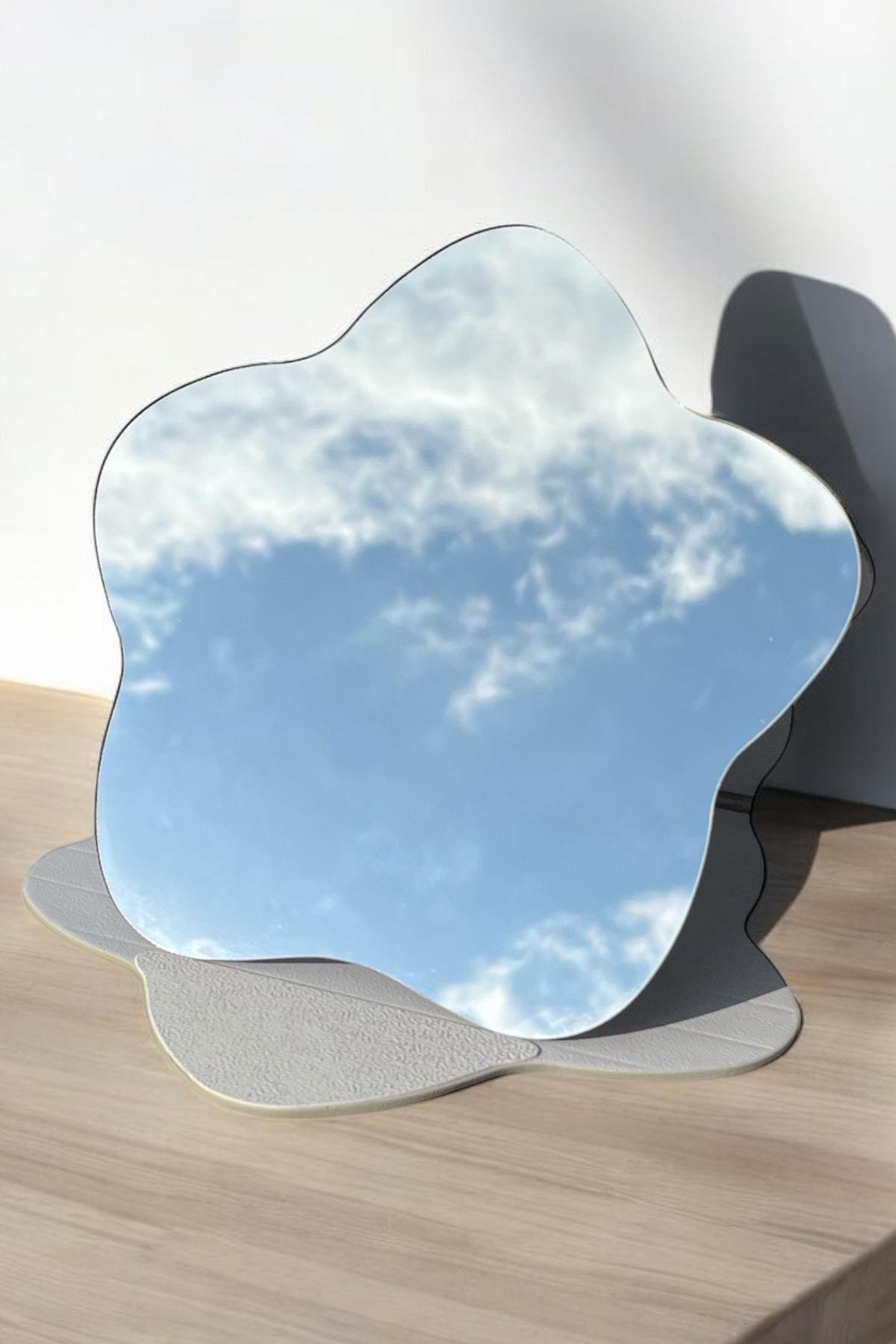 Karışık Renk Smile Yazılı Çocuk Figürlü Masa Aynası