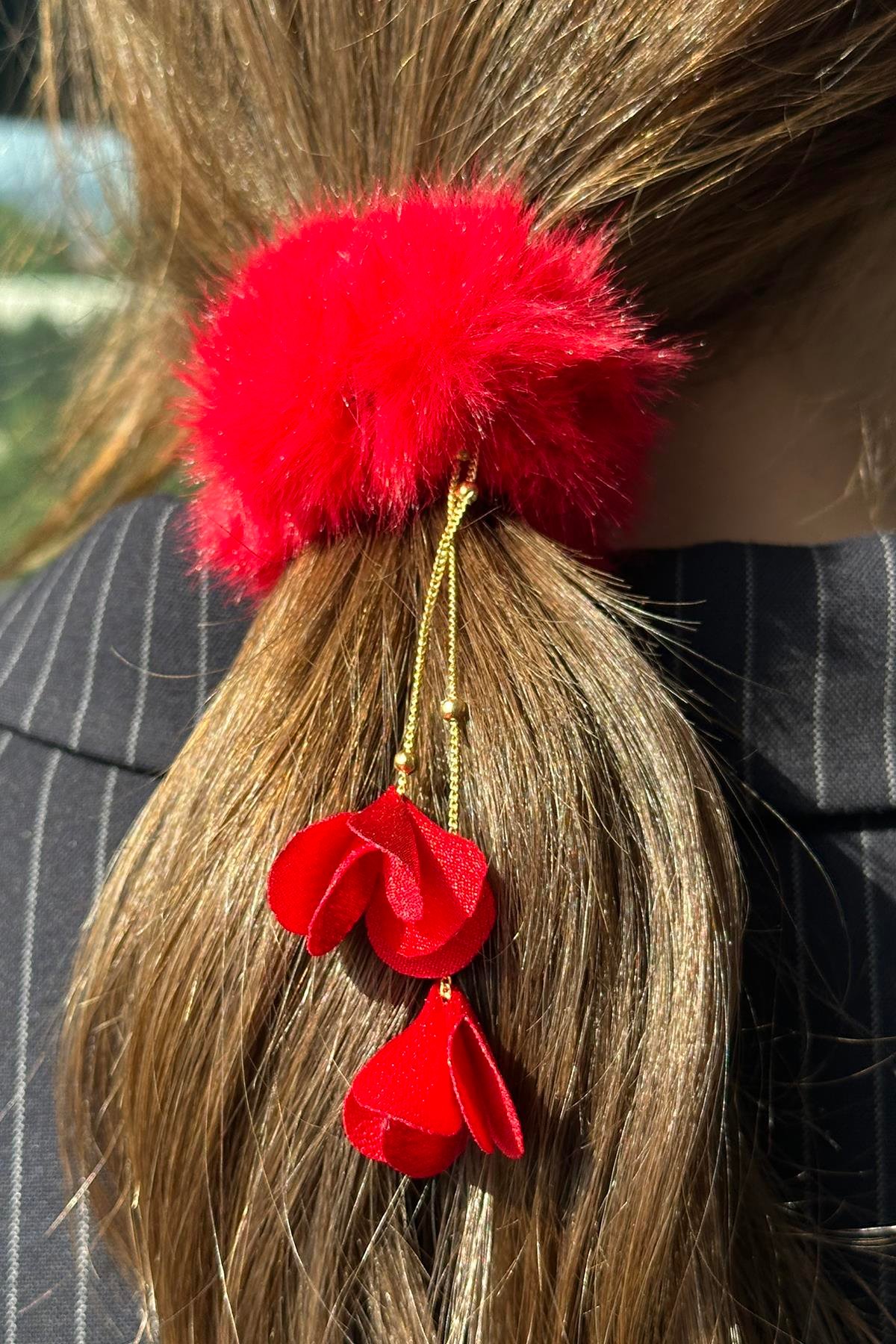 Kırmızı Renk Zincir Detaylı Peluş Simit Toka