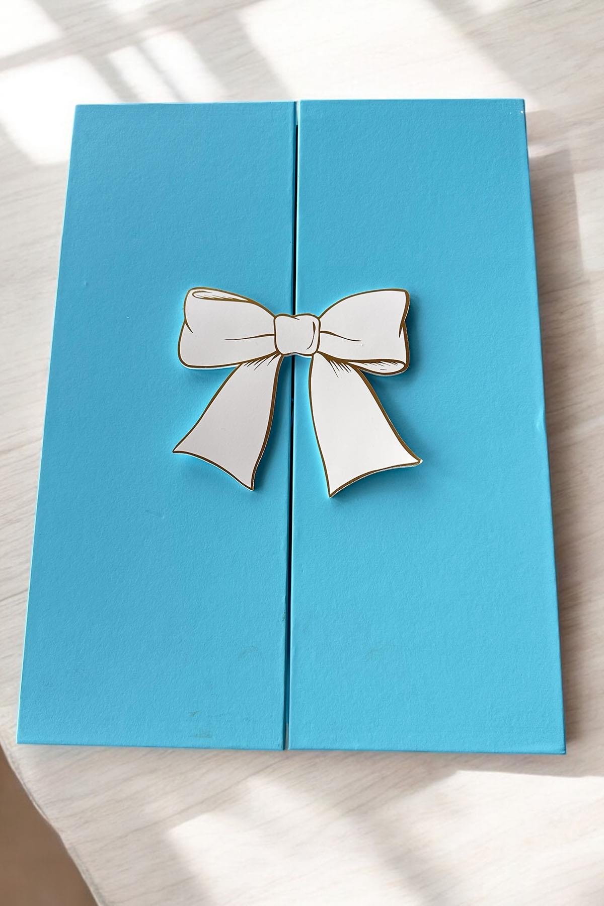 Mavi Renk Love Detaylı Doldurulabilir Hediye Kutusu