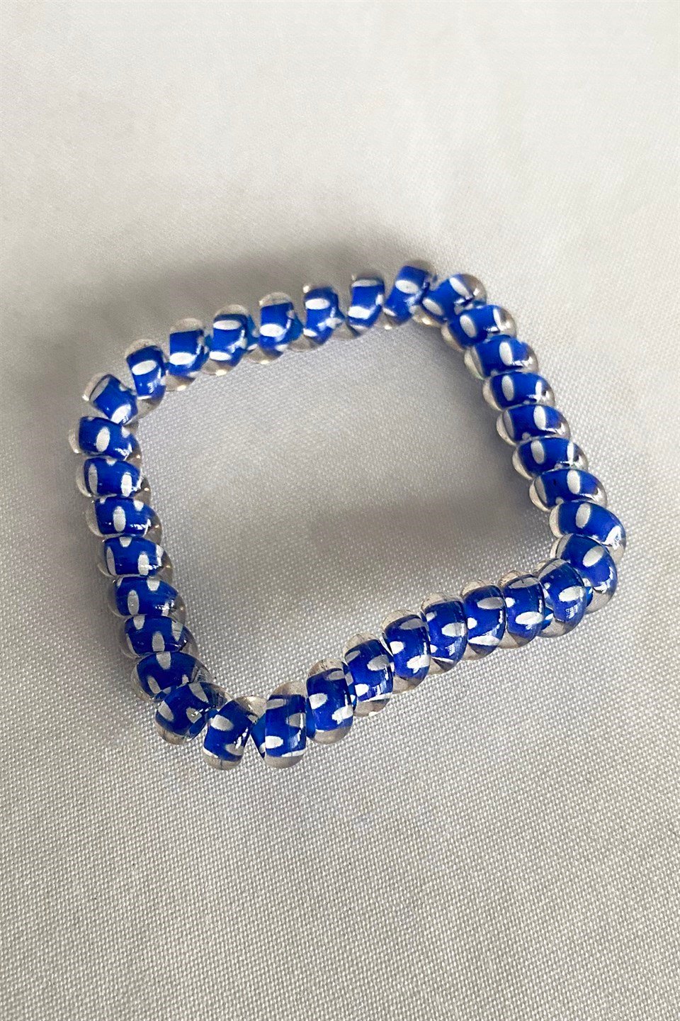 Mavi Renk Puantiyeli Helezon Lastik Toka