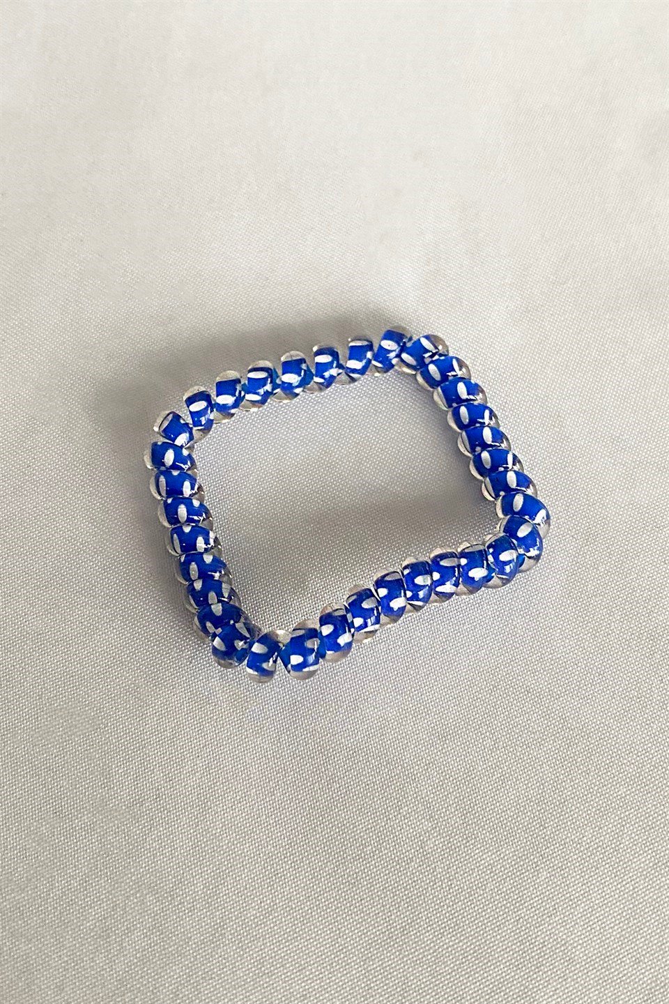 Mavi Renk Puantiyeli Helezon Lastik Toka