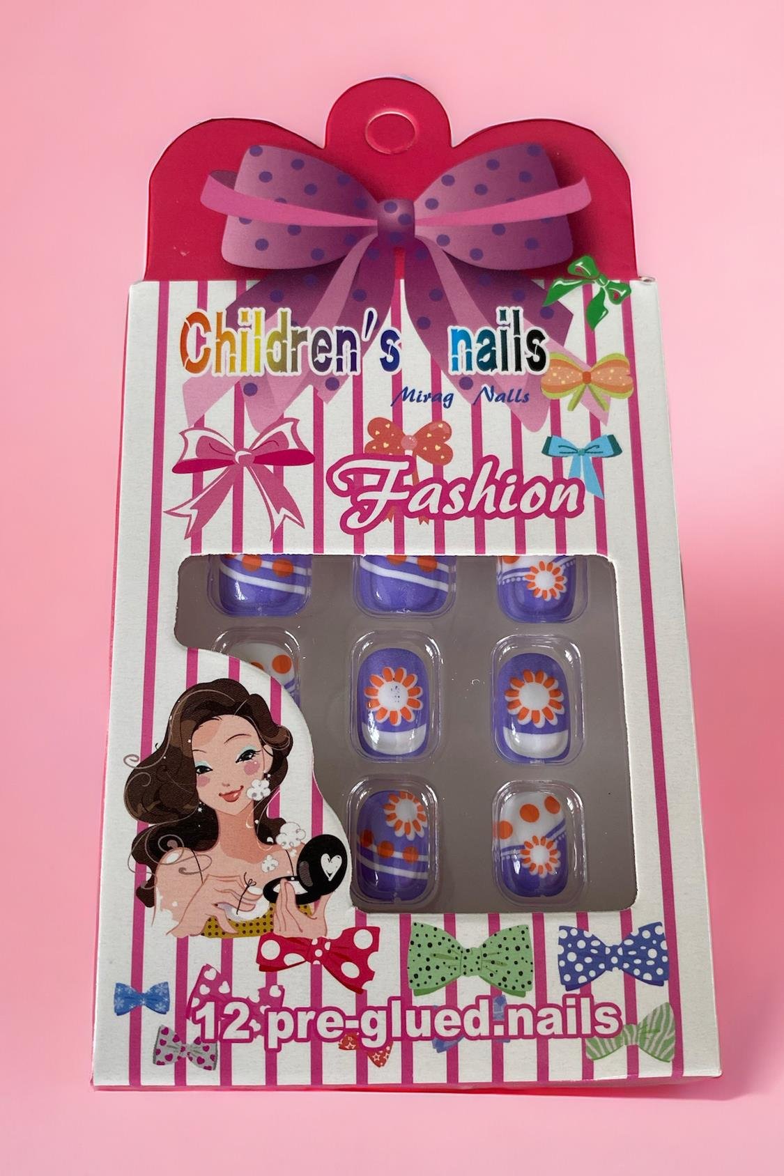 Mor Renk Çiçek Figürlü Çocuk Takma Tırnak