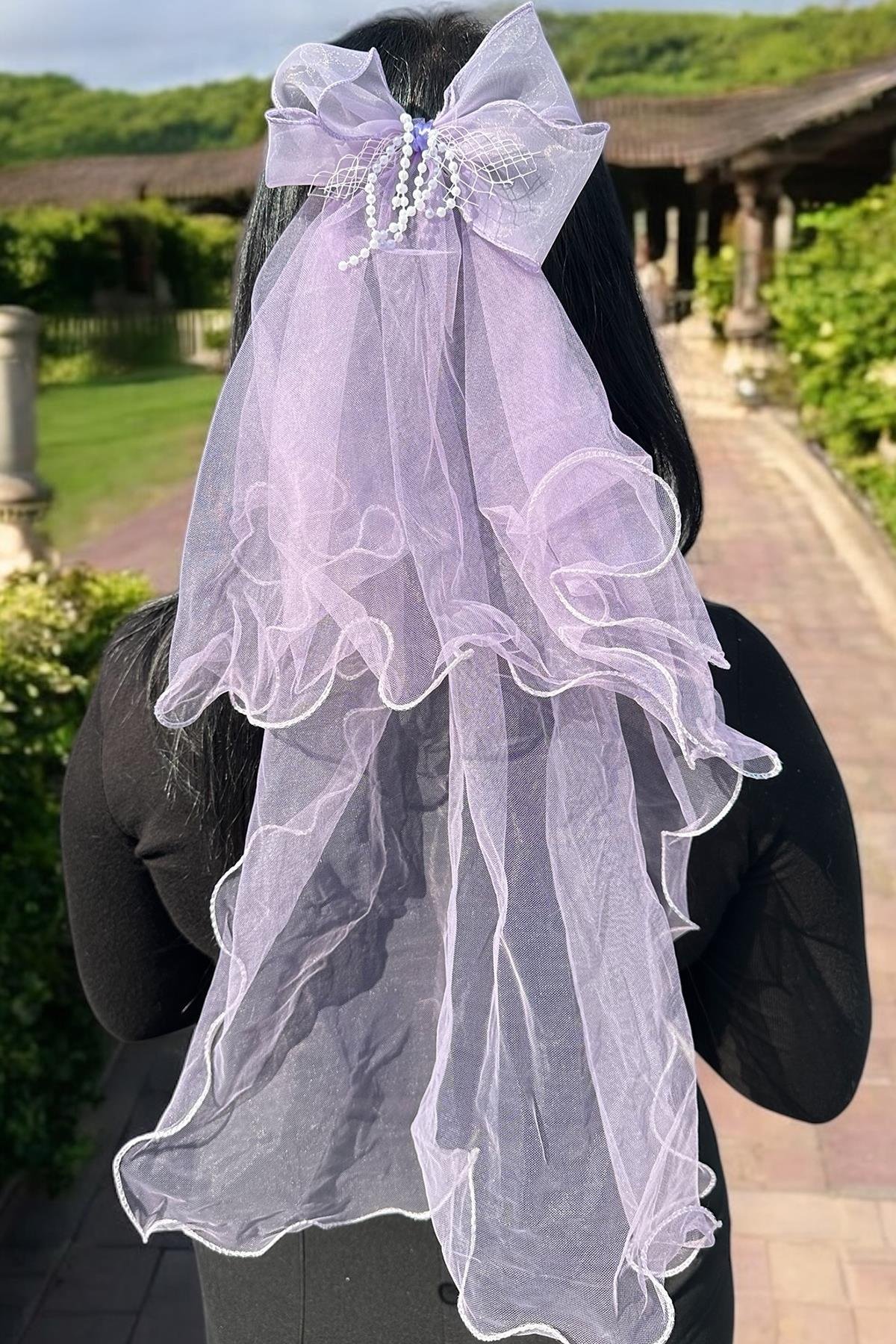 Mor Renk Kurdele Figürlü Duvak Detaylı Pens Toka