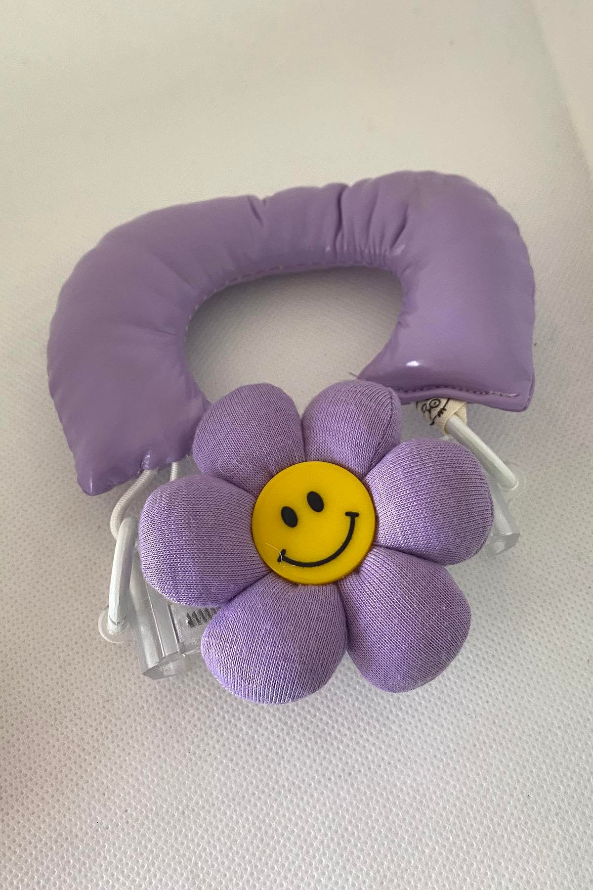 Mor Renk Papatya Figürlü Telefon Aksesuarı