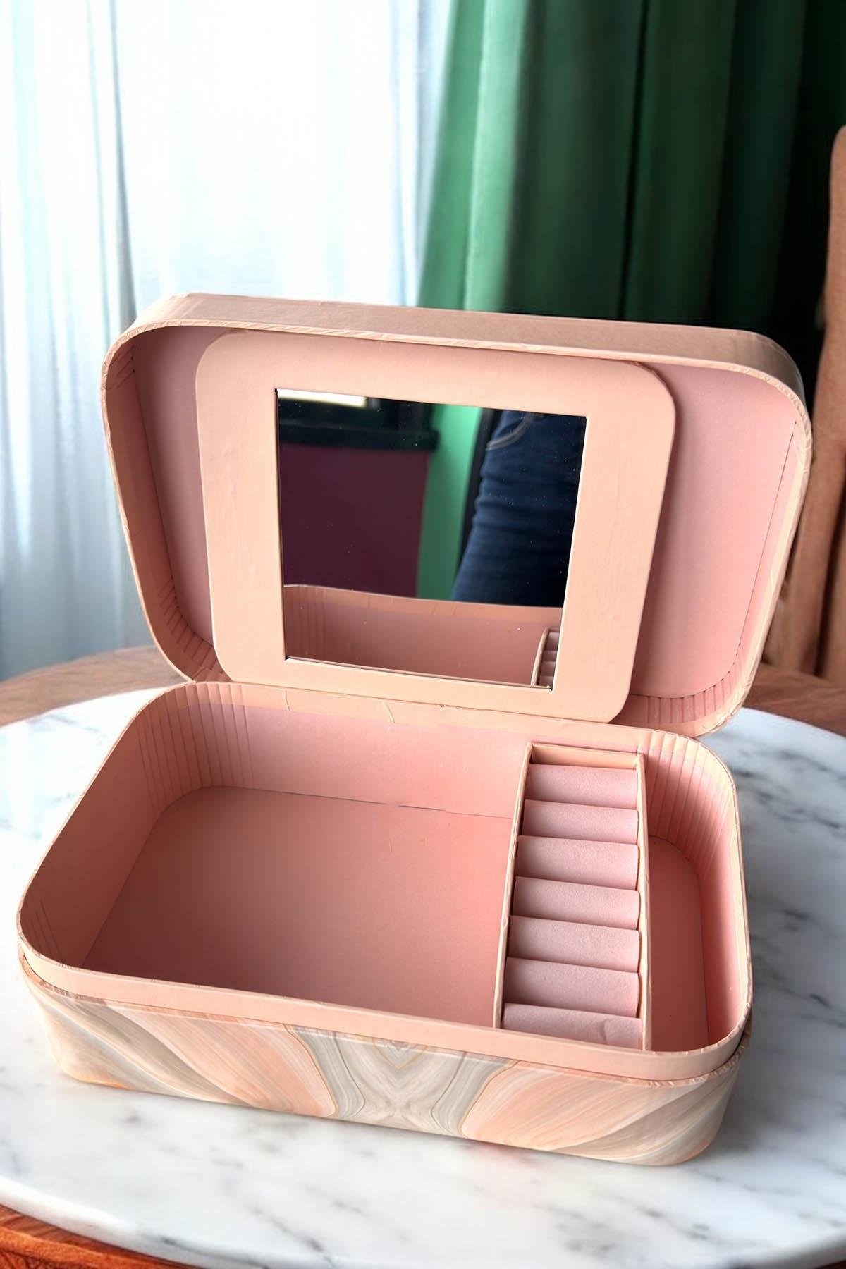 Pembe Renk Ayna Detaylı Takı Organizeri