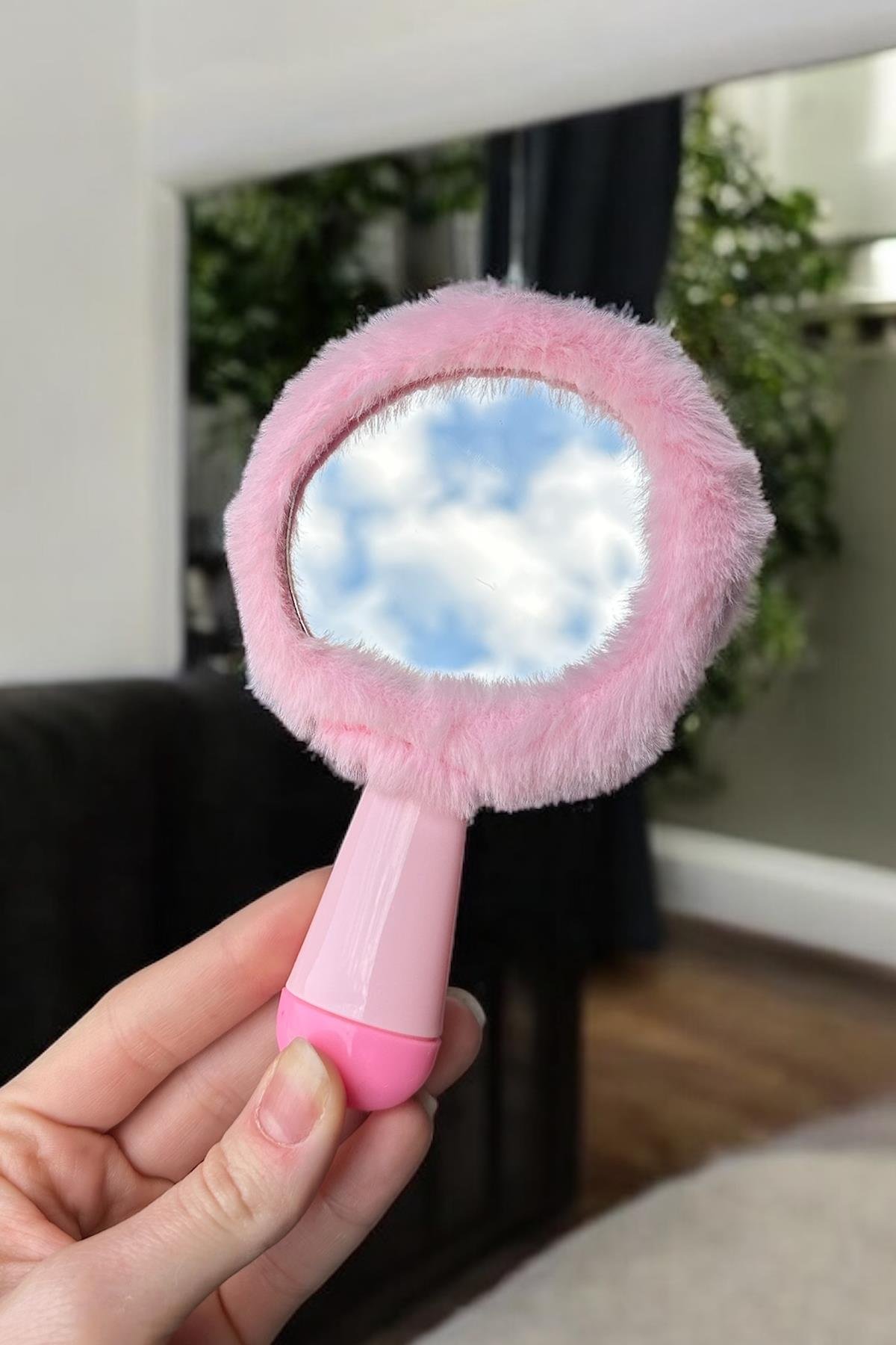 Pembe Renk Canavar Figürlü Peluş El Aynası