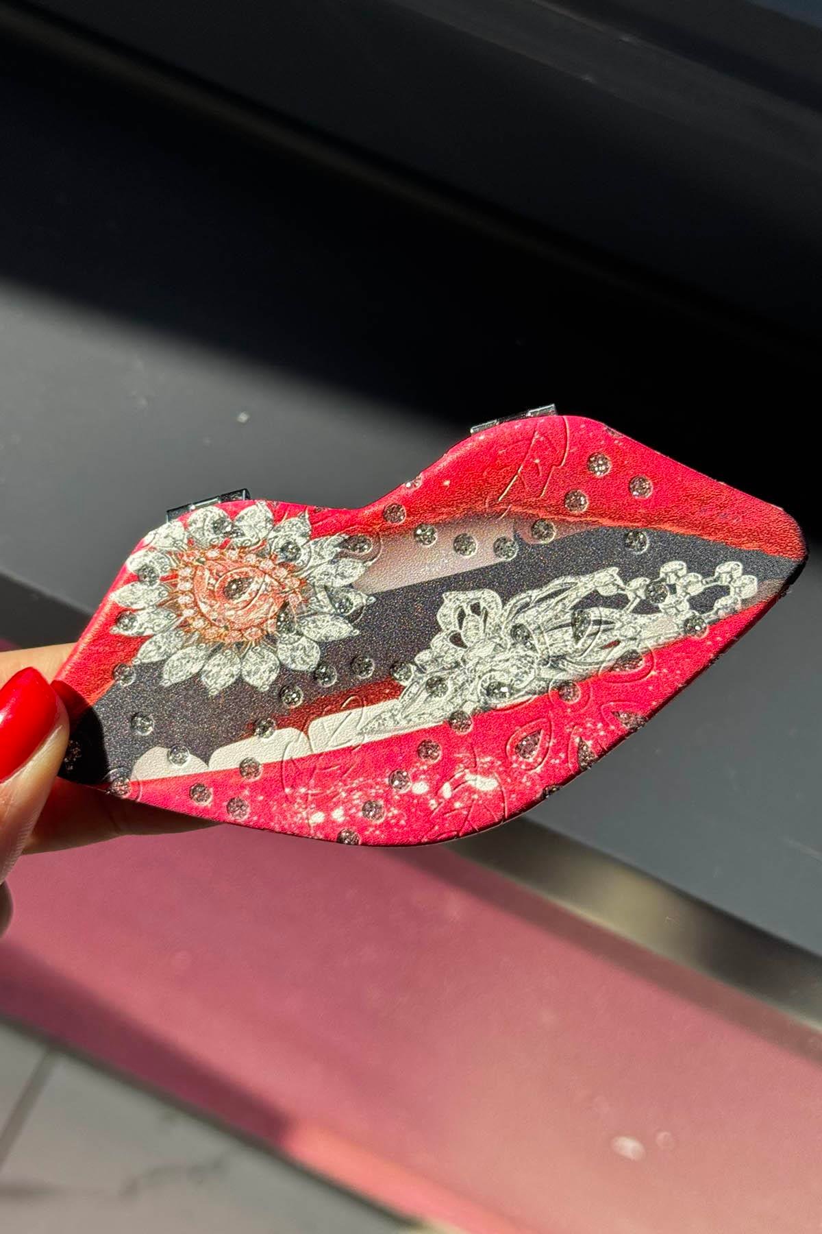 Pembe Renk Dudak Figürlü Cep Aynası