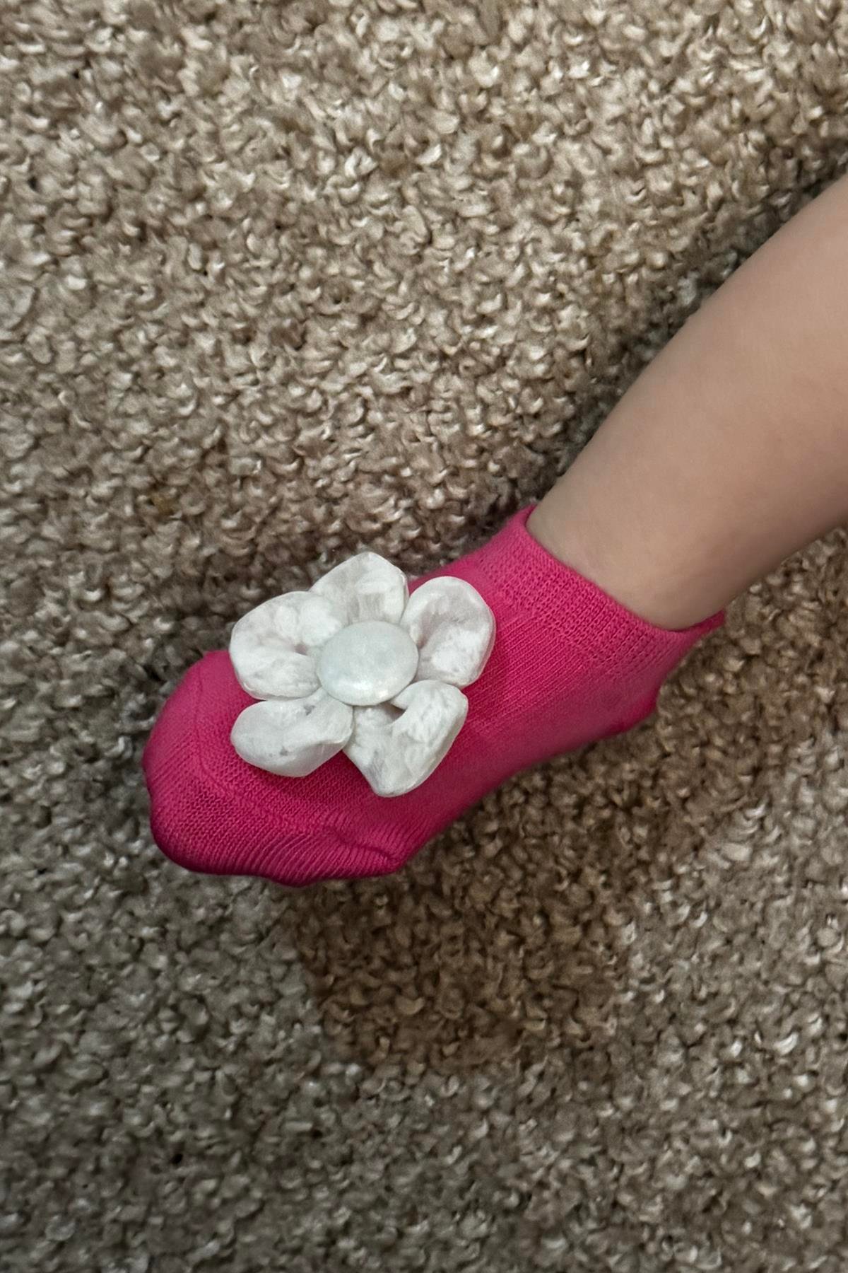 Pembe Renk Kurdele Ve Çiçek Detaylı Çocuk Saç Bonesi Ve Çorap Set