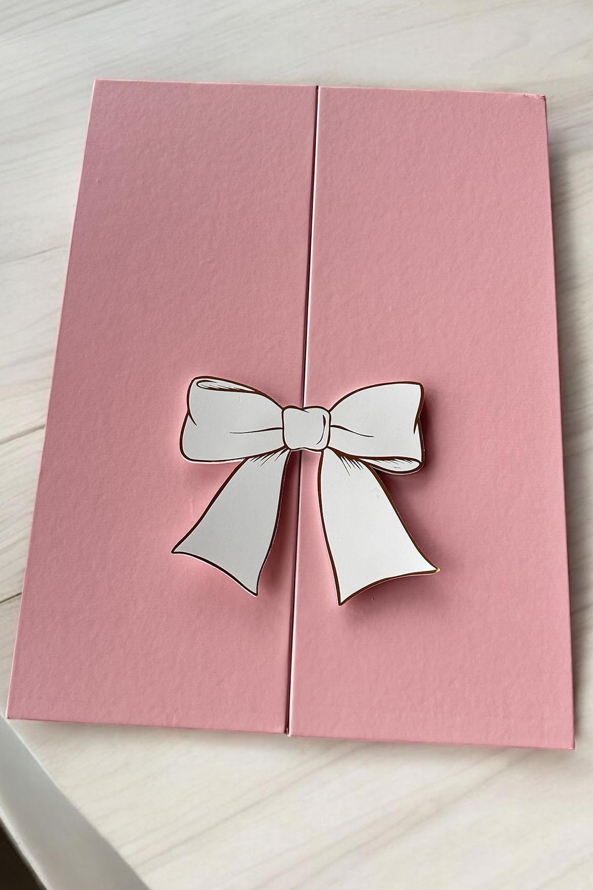 Pembe Renk Love Detaylı Doldurulabilir Hediye Kutusu