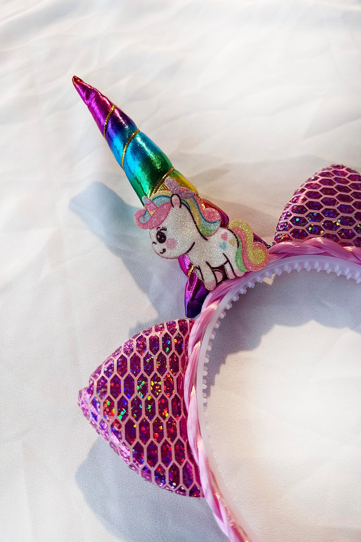 Pembe Renk Örgü Detaylı Unicorn Taç