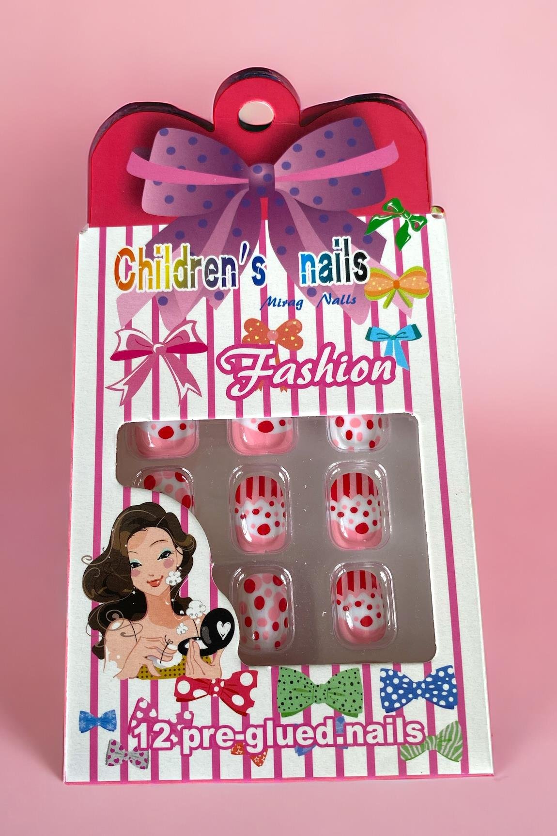 Pembe Renk Puantiye Figürlü Çocuk Takma Tırnak