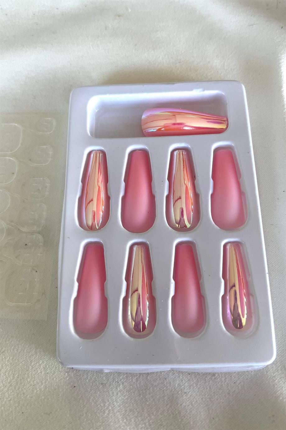 Pembe Renk Uzun Boy Barbie Girl Hologramlı Takma Tırnak (Yapıştırıcılı)