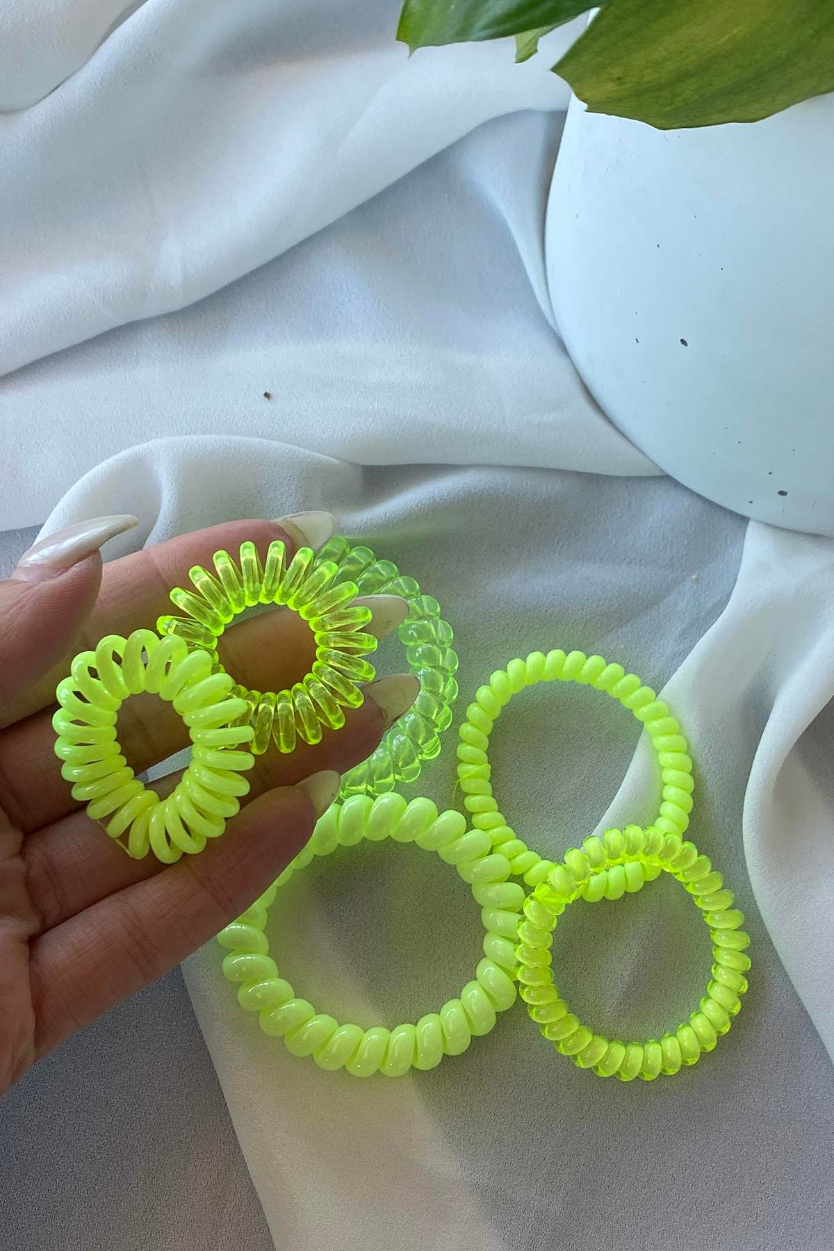 Sarı Renk Helezon Toka