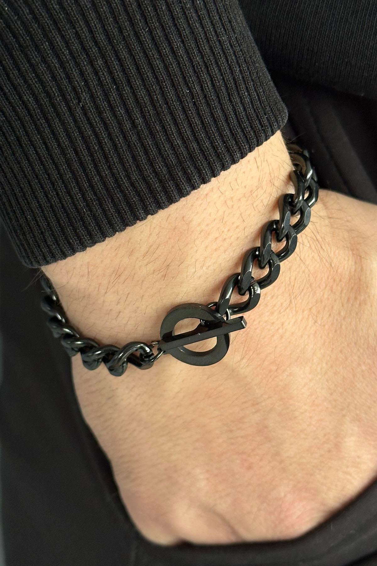 Siyah Renk Halka Kilit Detaylı Zincir Detaylı Çelik Erkek Bileklik