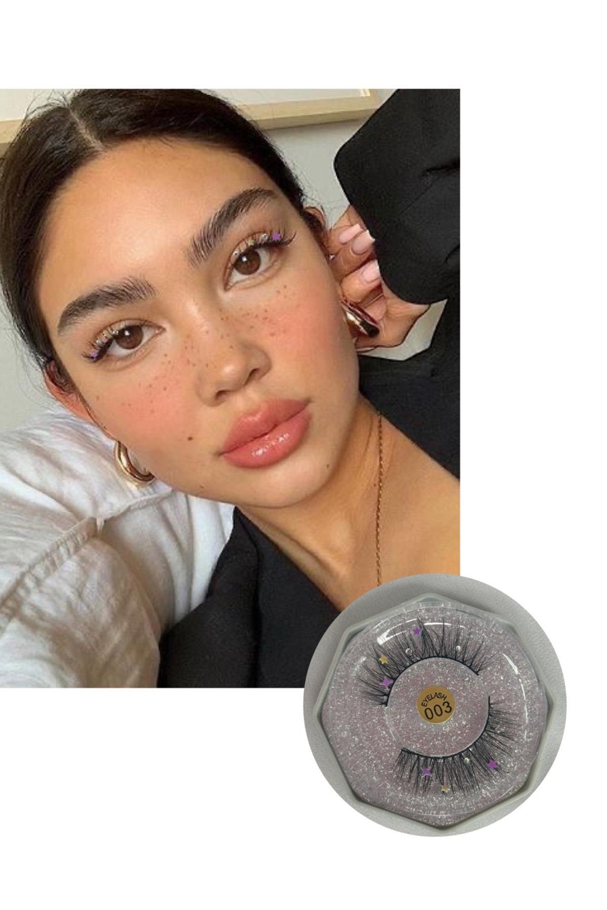 Siyah Renk Taş Detaylı Takma Kirpik