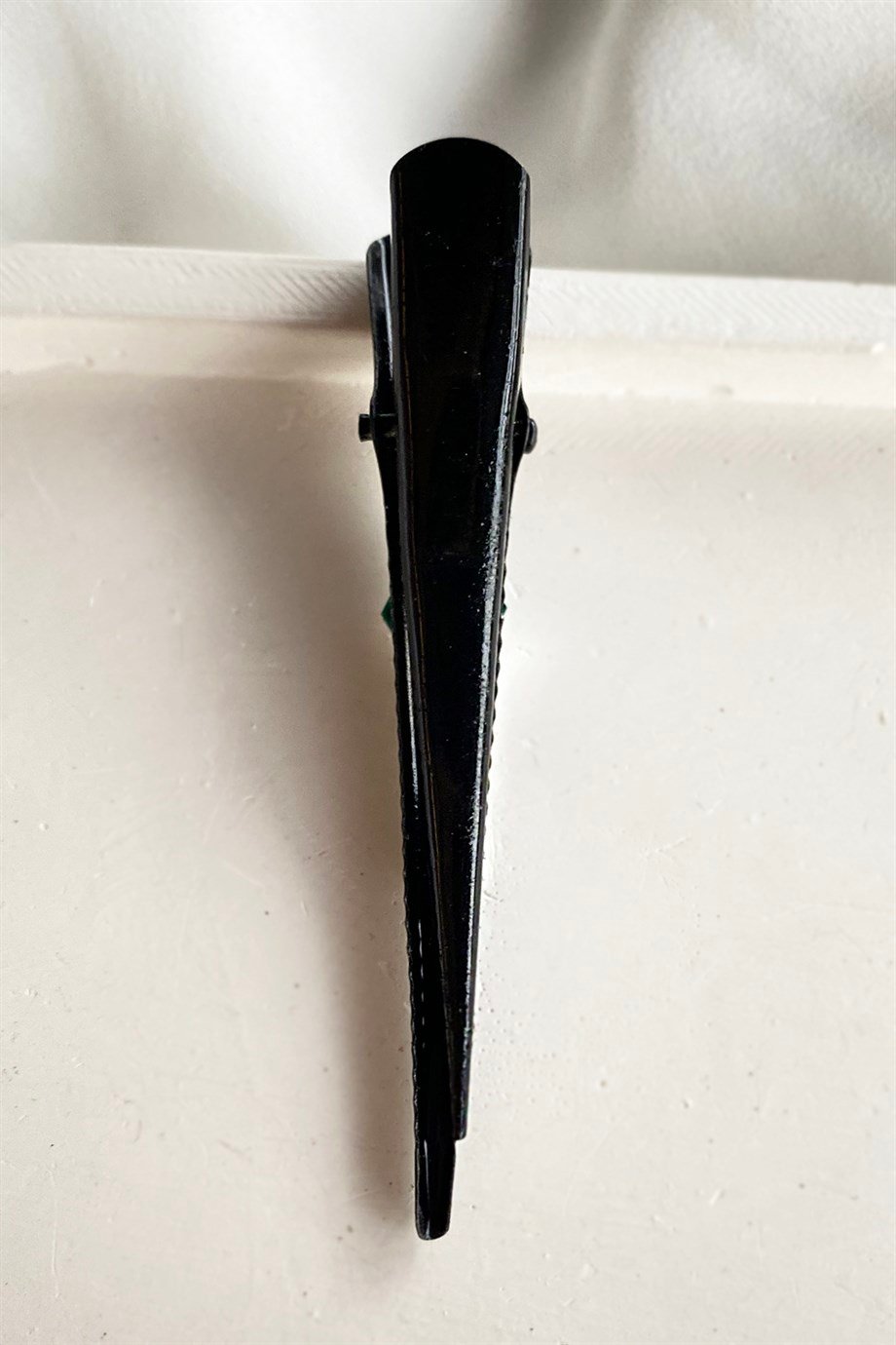 Siyah Renk Taşlı Pens Toka 