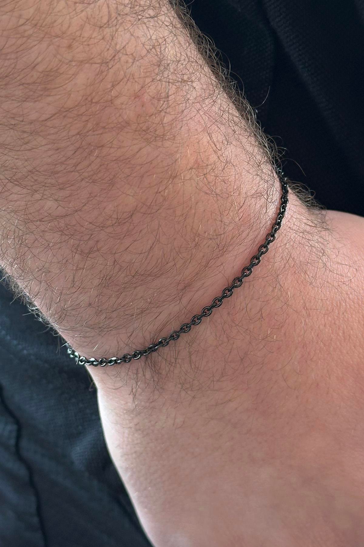 Siyah Renk Zincir Detaylı Çelik Erkek Bileklik