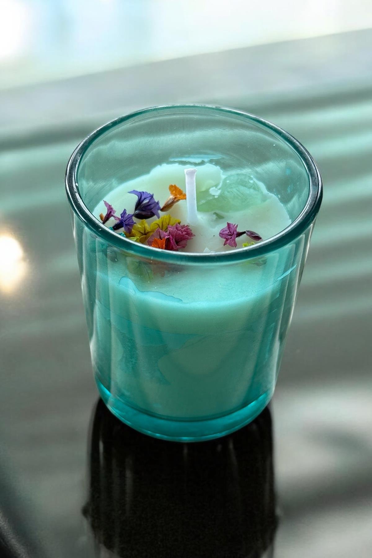 Yeşil Renk Kuru Çiçek Detaylı Mum