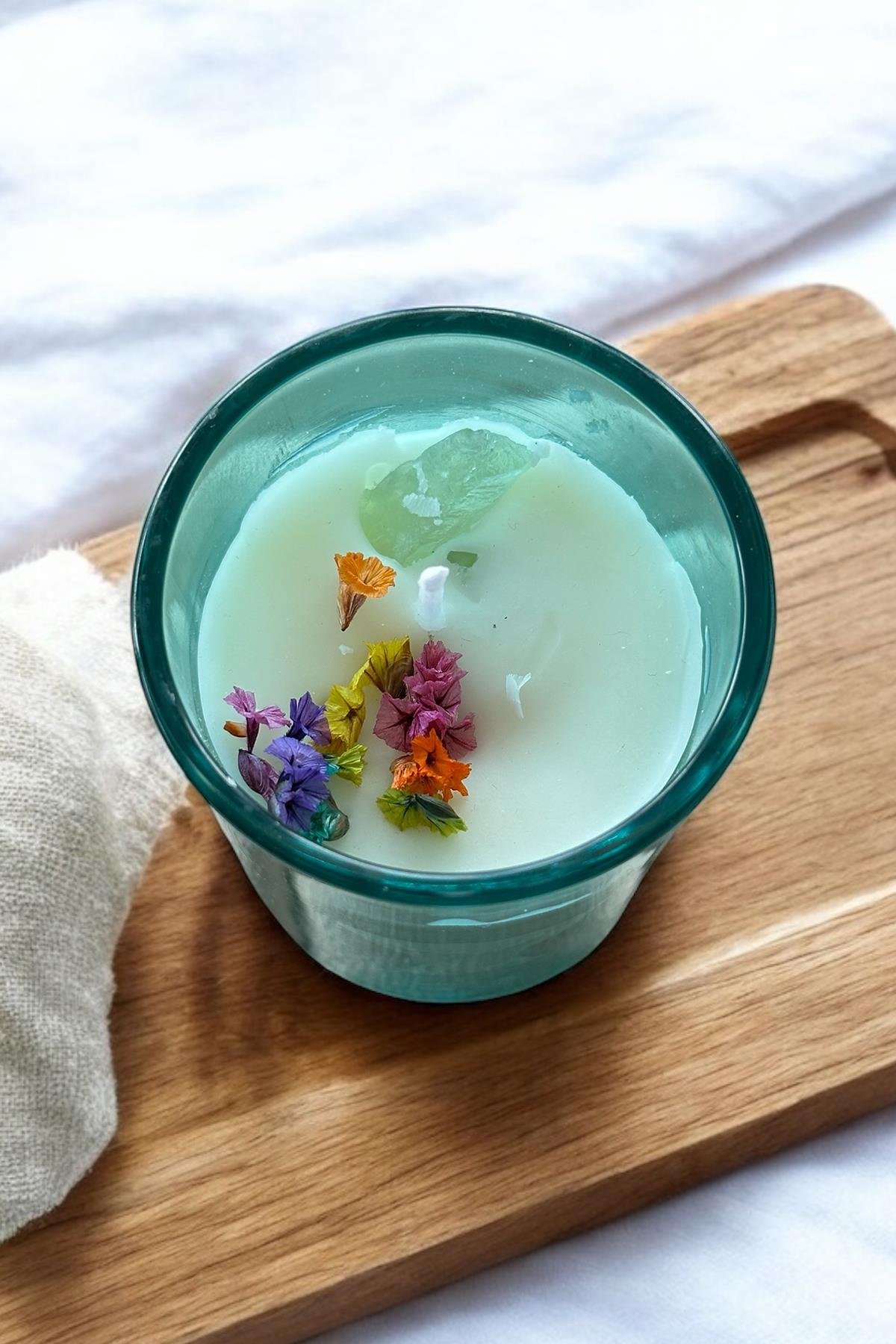 Yeşil Renk Kuru Çiçek Detaylı Mum