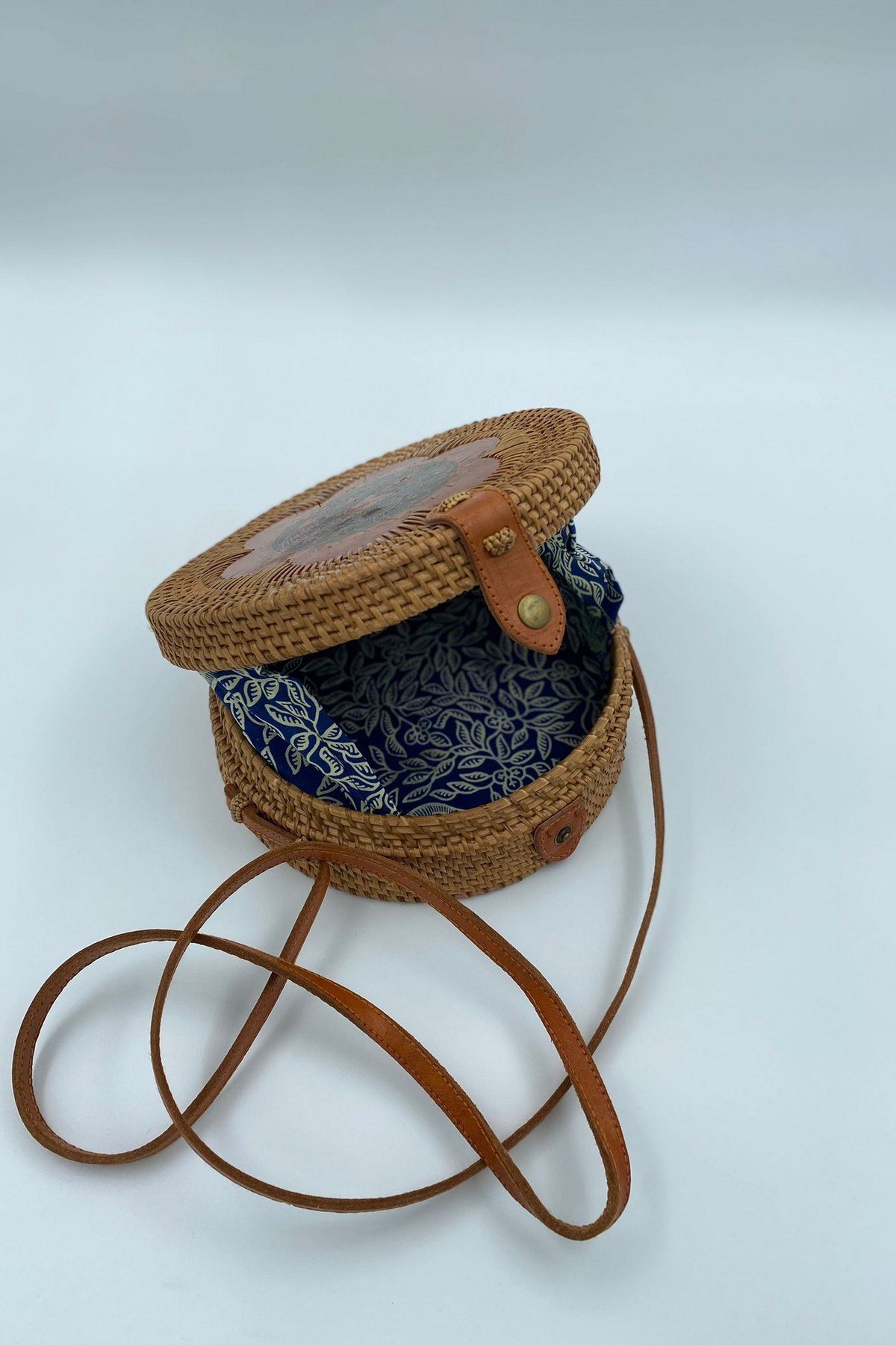 HM19092 Bambu Ortası Çiçek Desenli Deri Klipsli Çanta