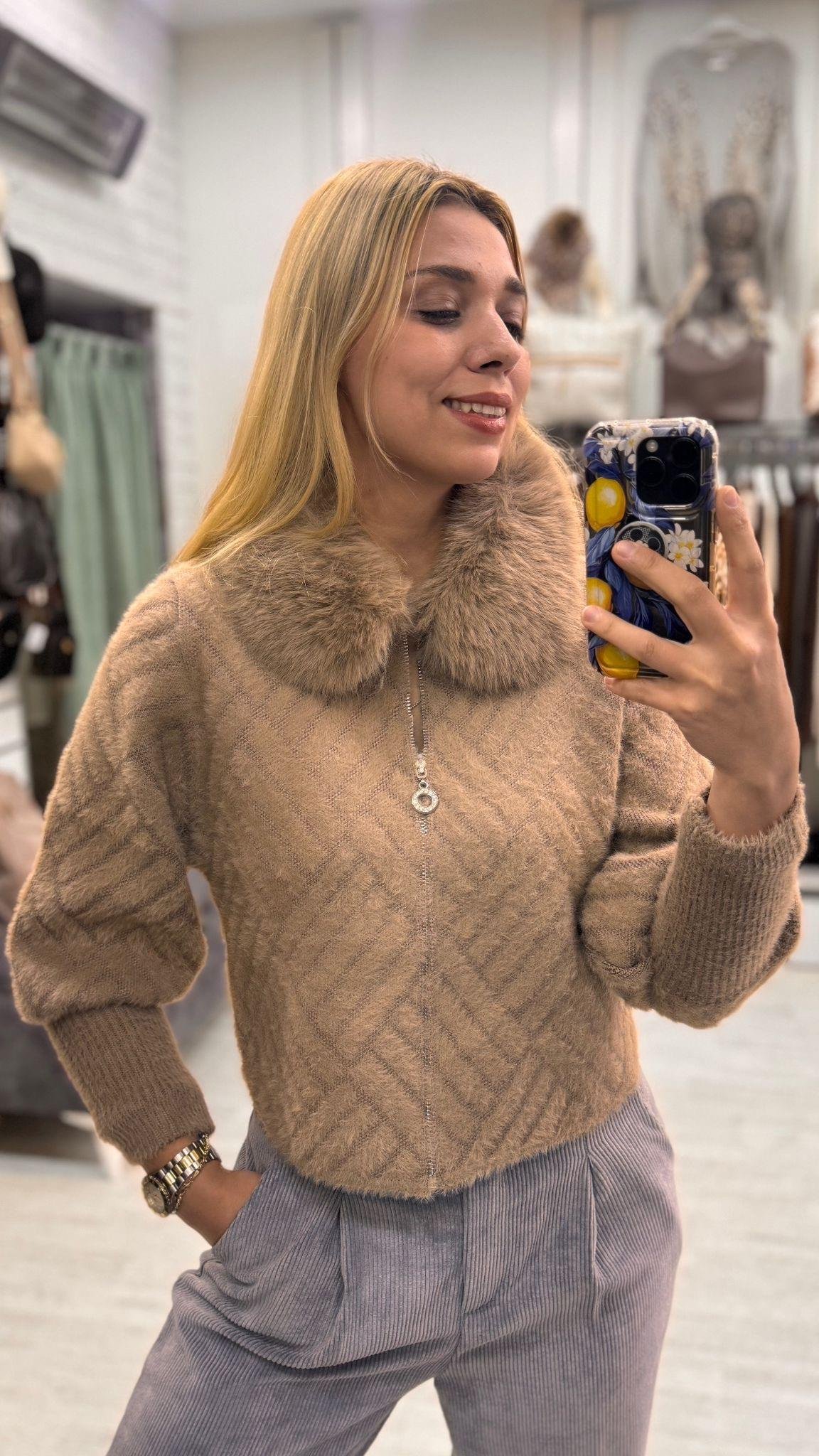 Angora Kısa Hırka 