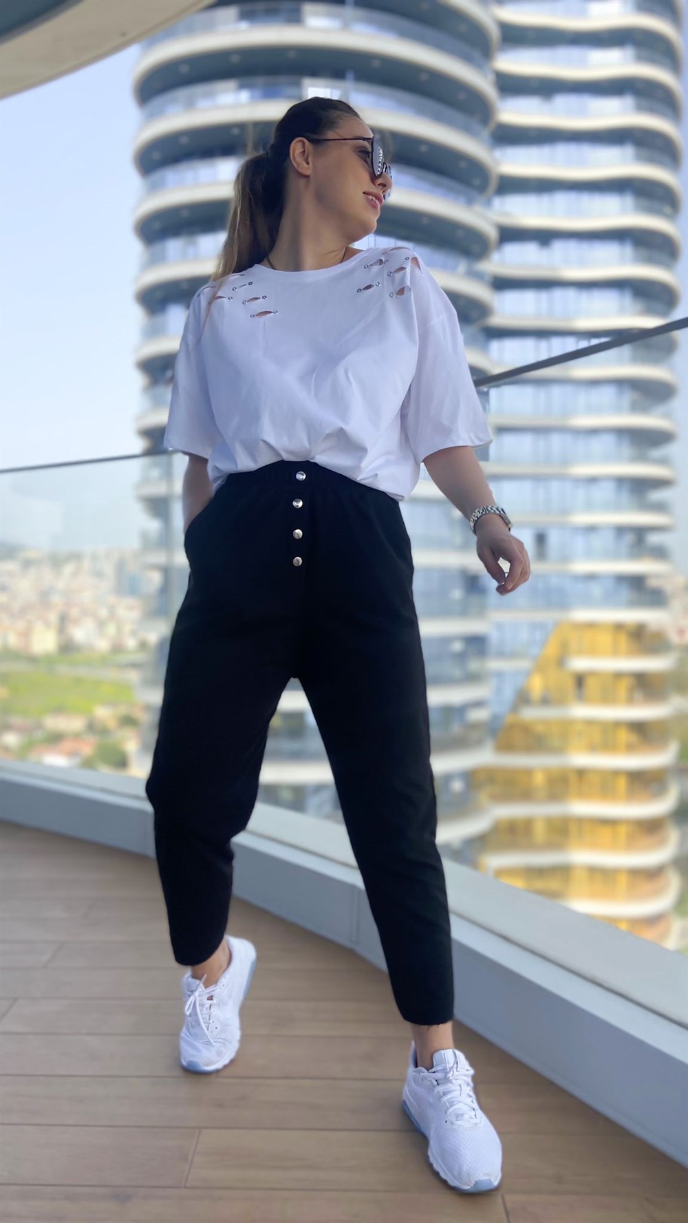 Beyaz Tshirt 2