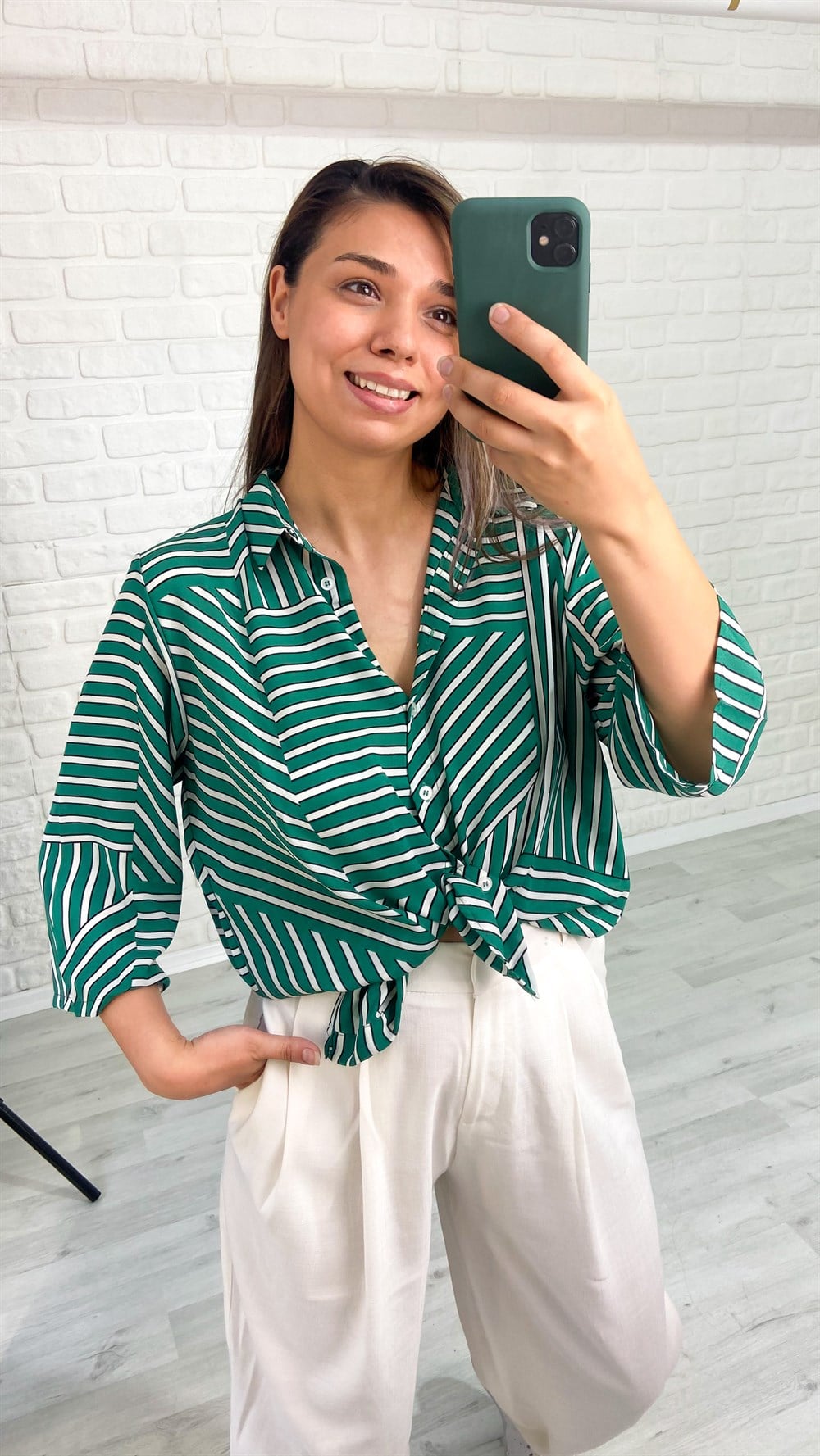 Çizgili Gömlek 