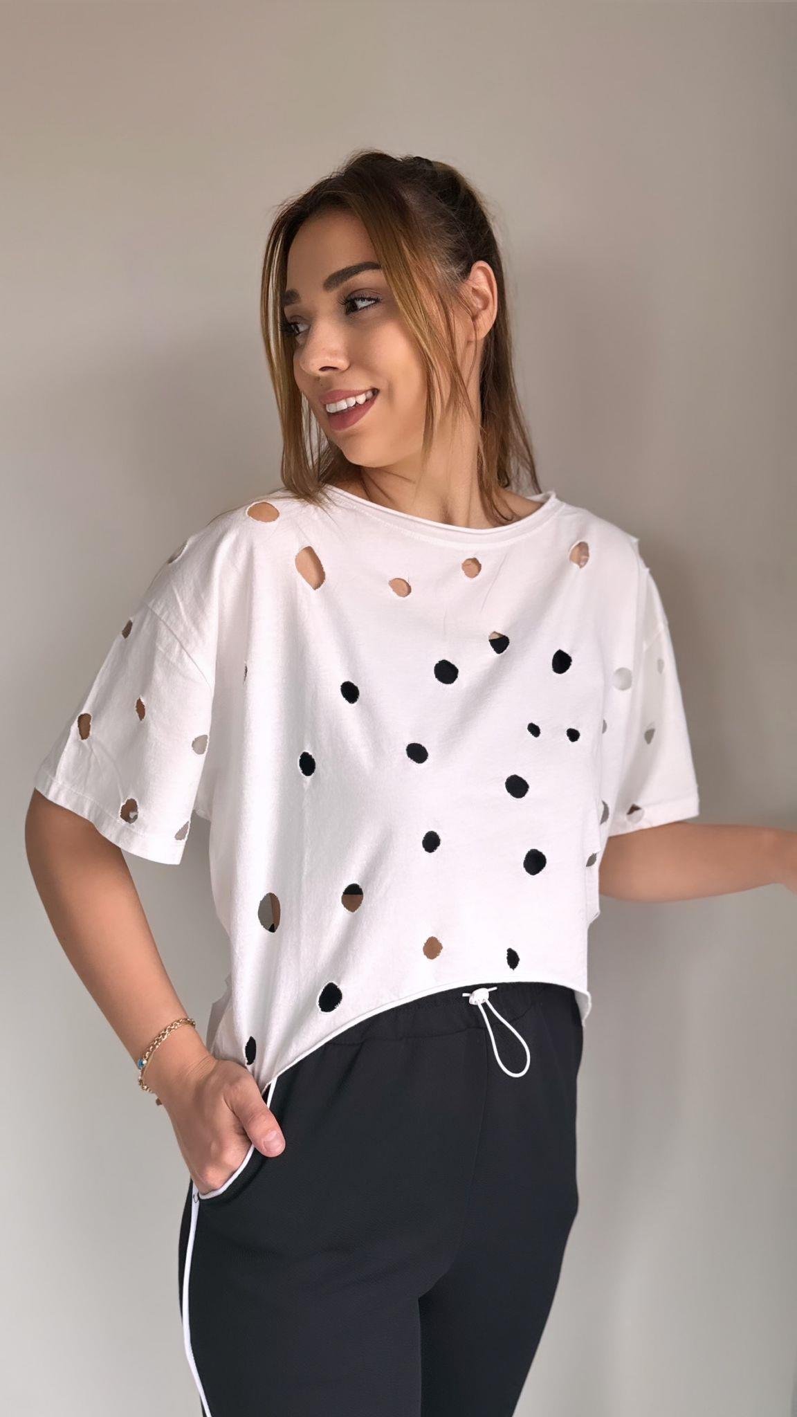 Delikli Tshirt 