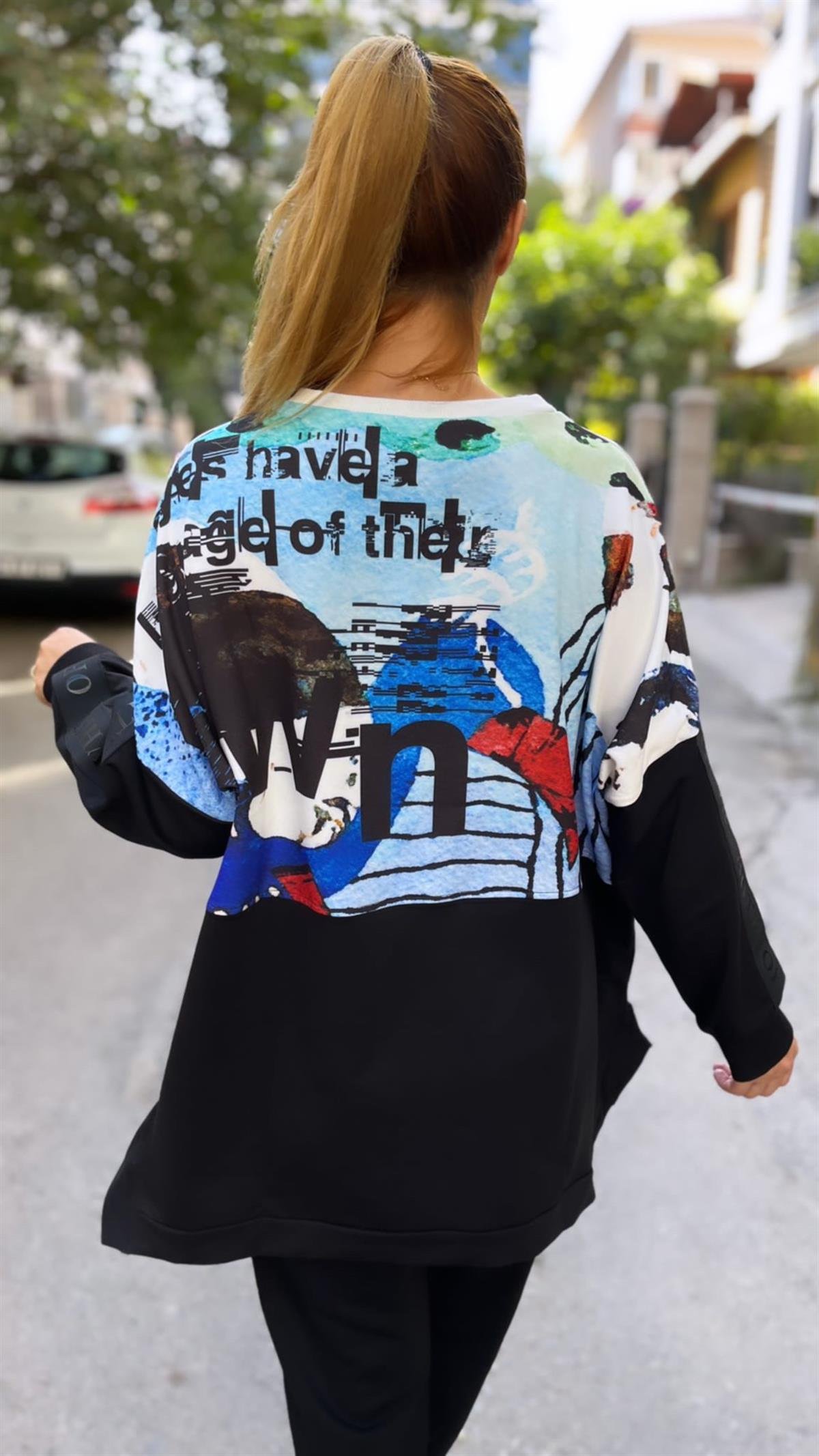 Deseli Sweatshirt