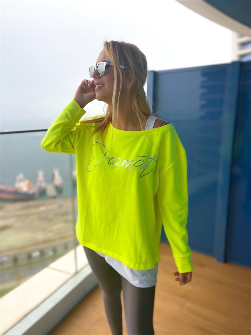 Dramatik  Sweatshirt
