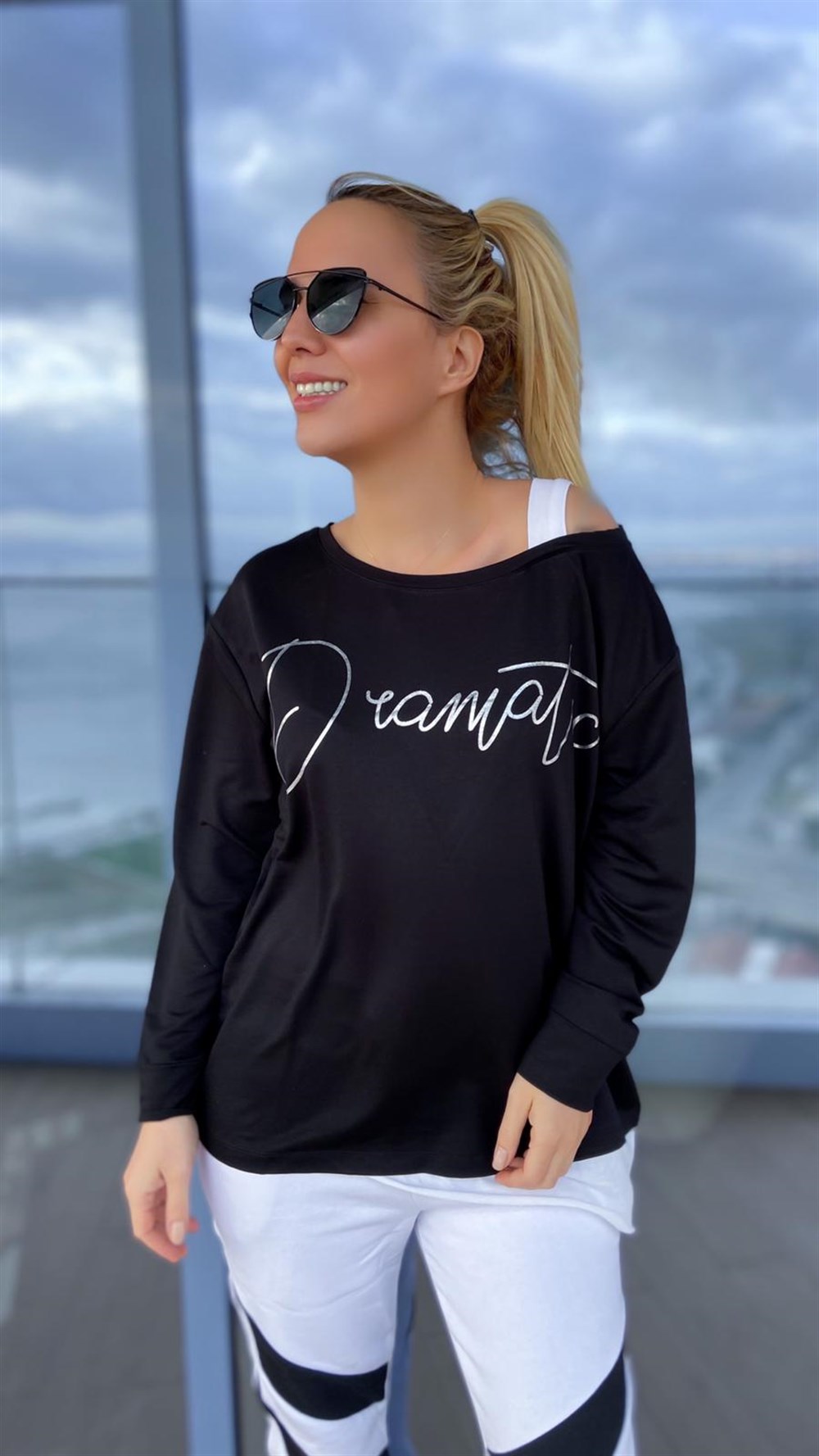 Dramatik  Sweatshirt
