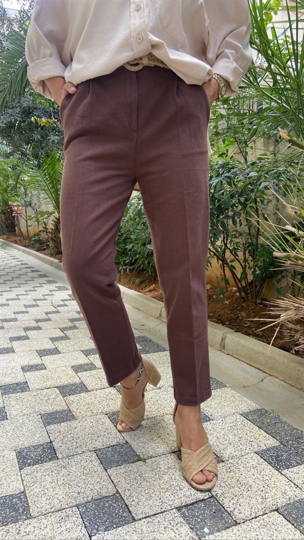 Hasır Kemerli Pantolon 