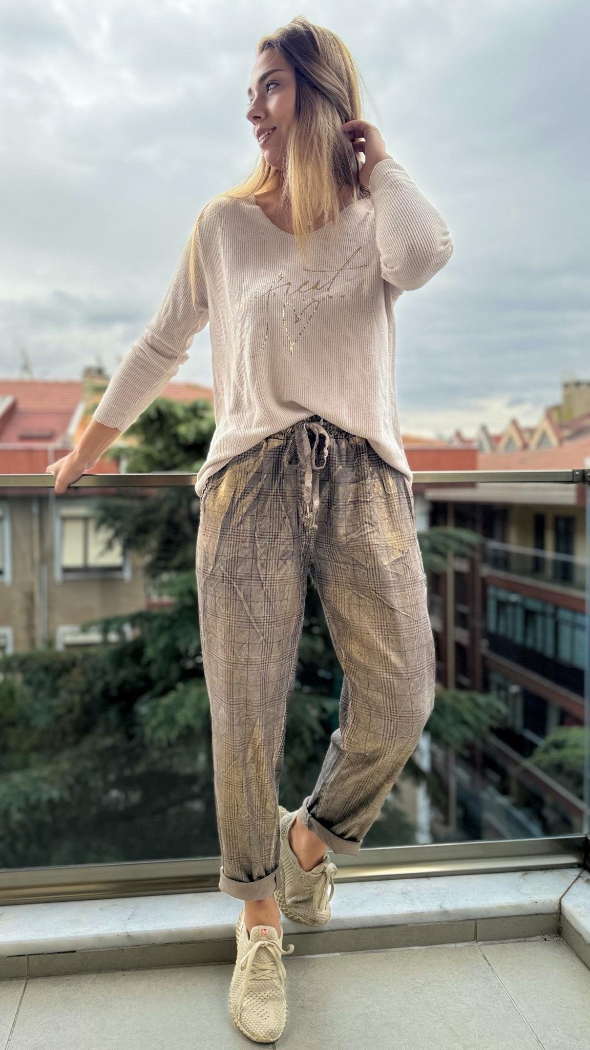 İthal Bluz V Yazılı 